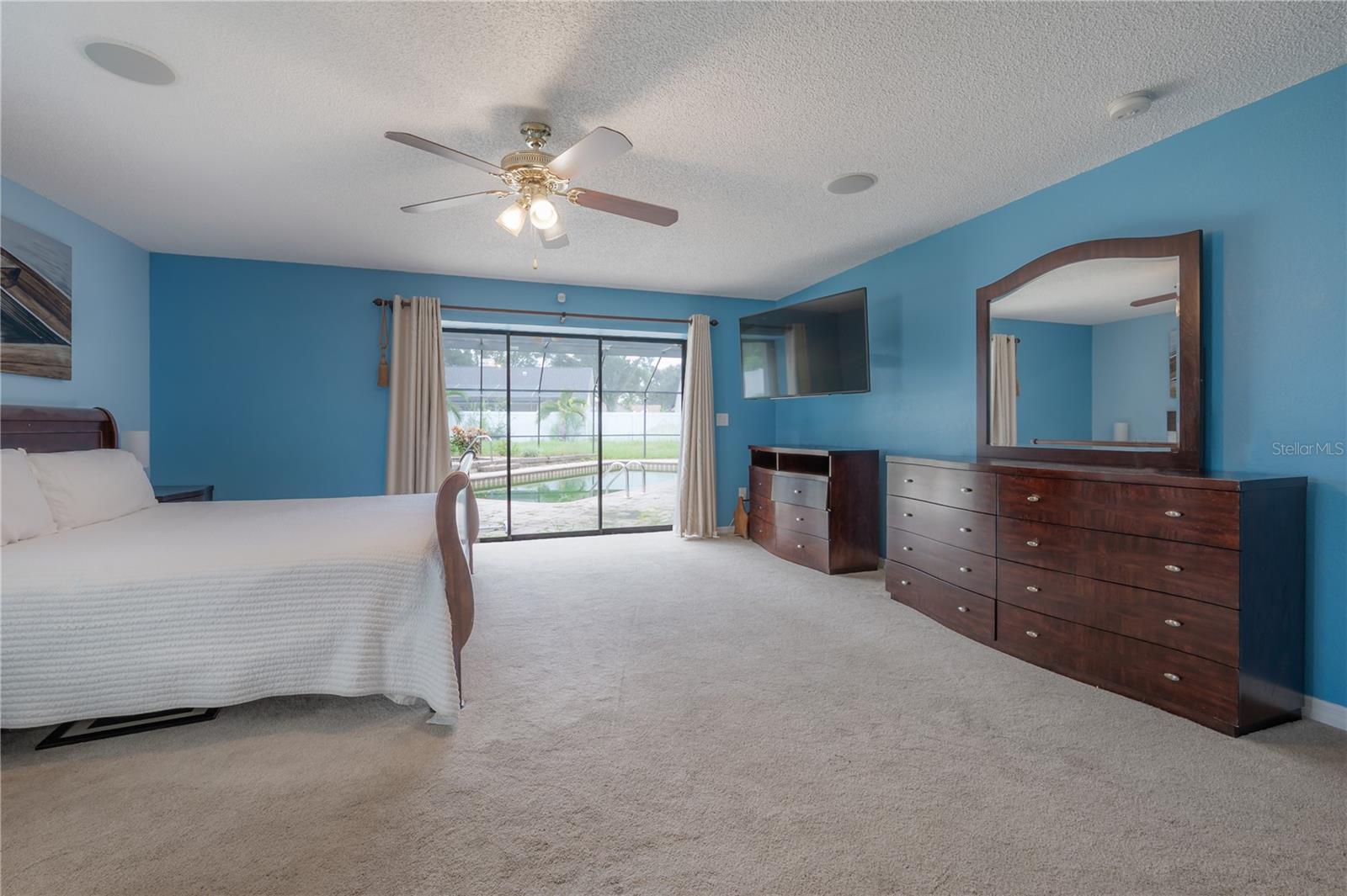 2637 WESTVIEW CT