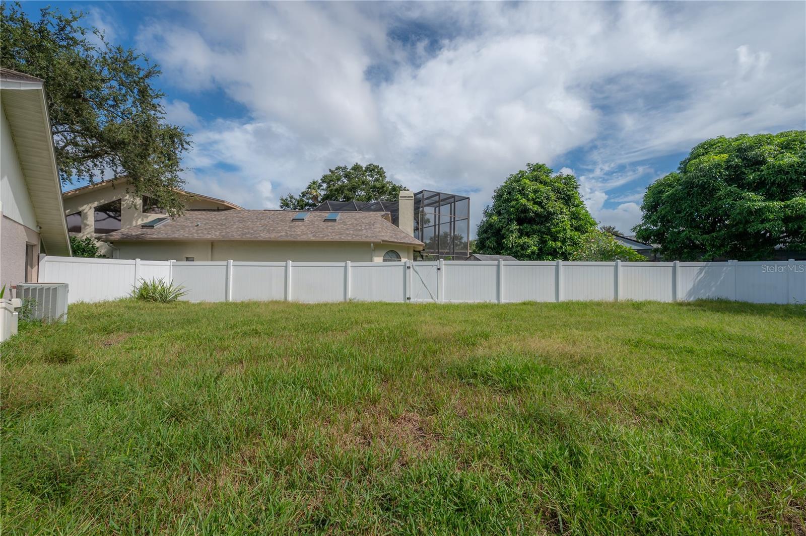 2637 WESTVIEW CT