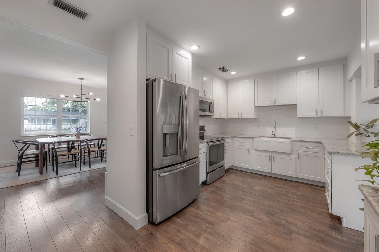 4008 W BAY VILLA AVE