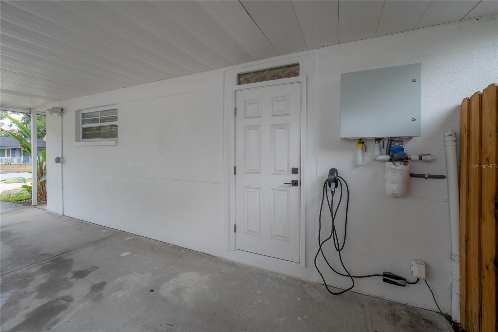 4008 W BAY VILLA AVE