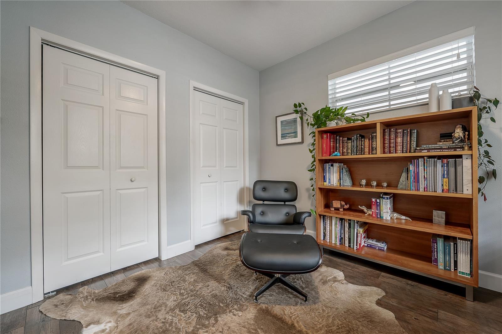 4008 W BAY VILLA AVE