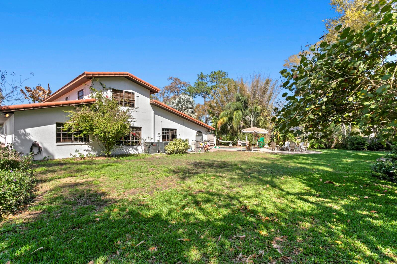 7915 FLOWERFIELD DR