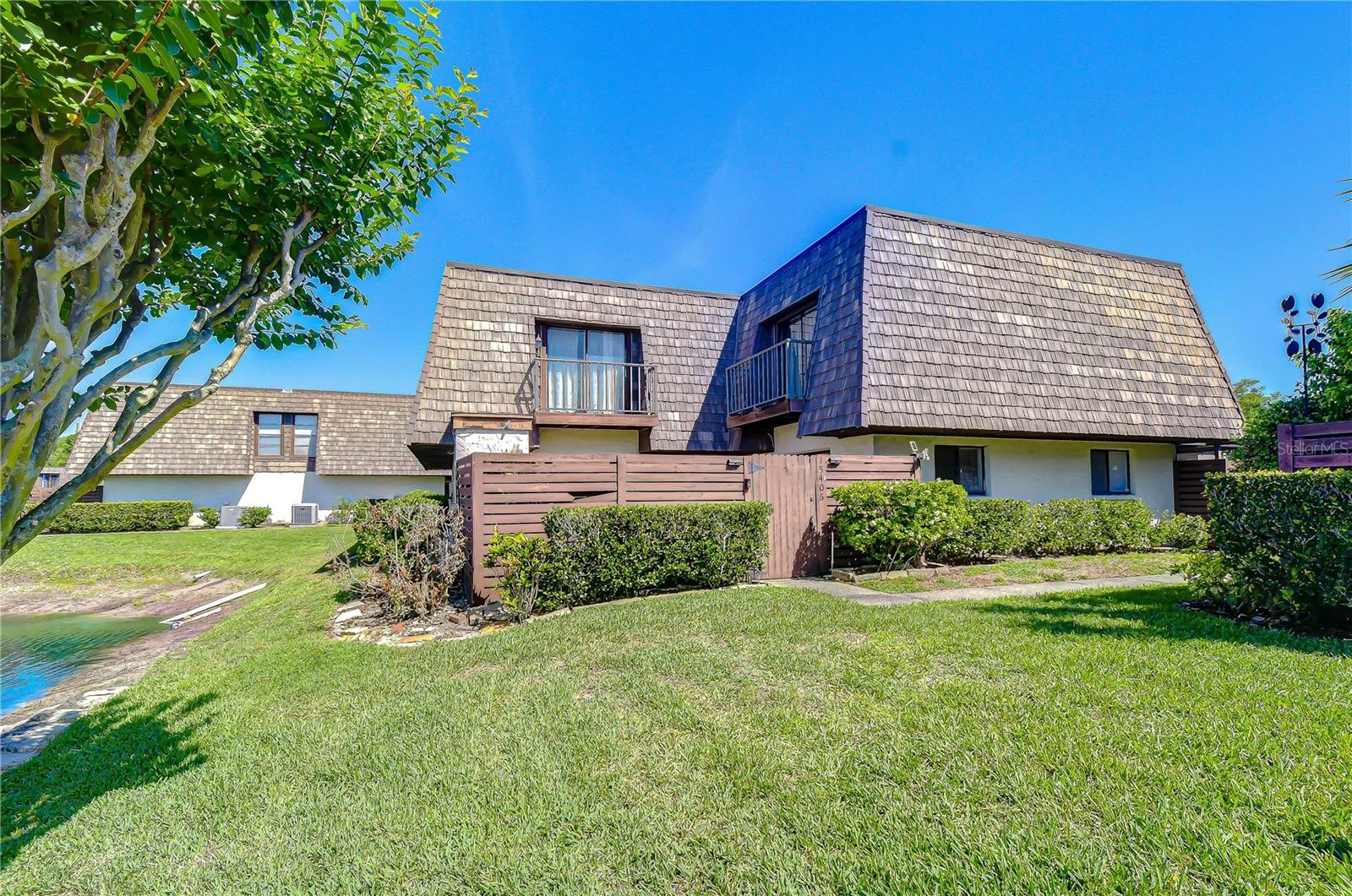 15406 E POND WOODS DR #15406