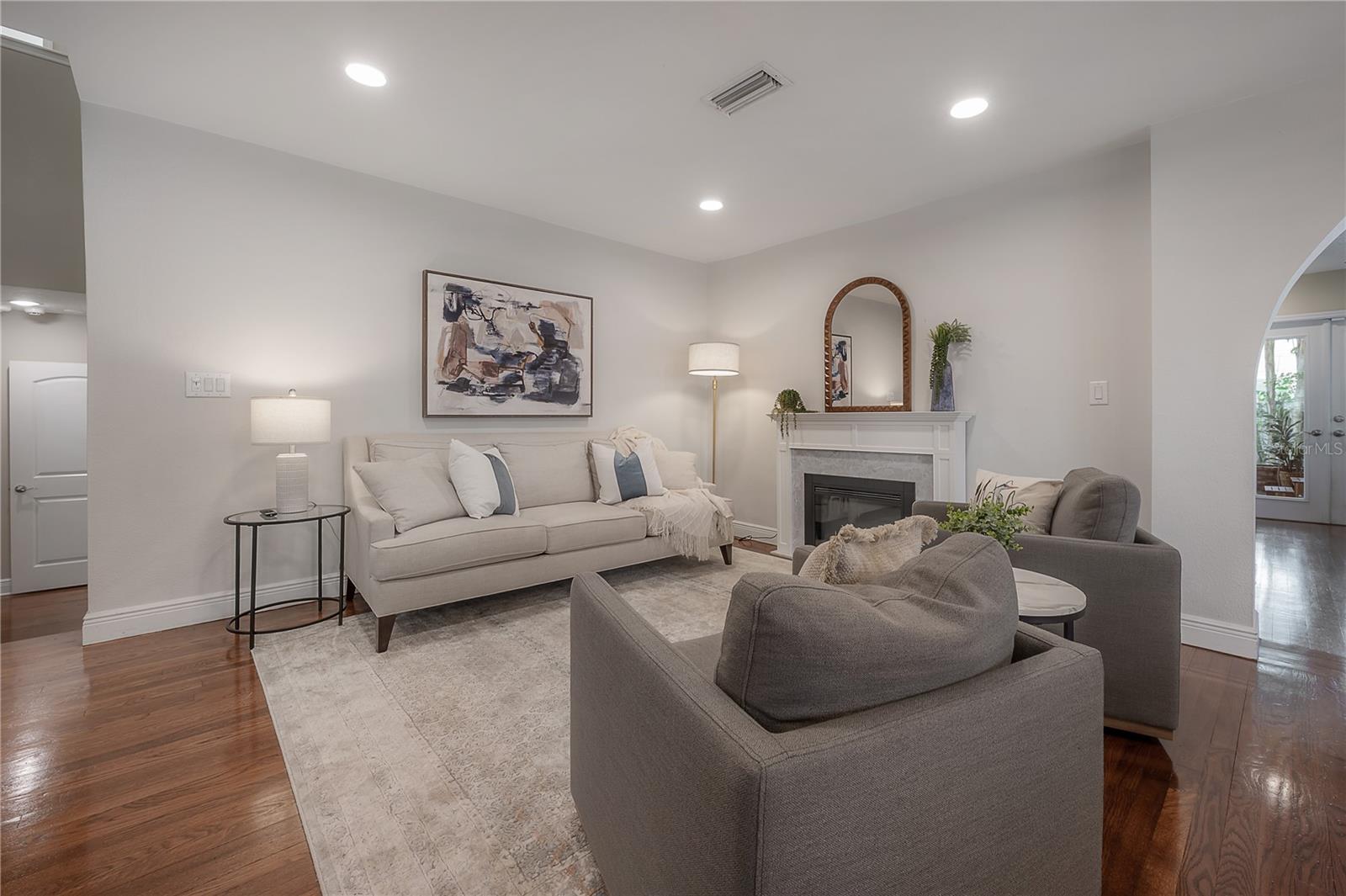 3108 W VILLA ROSA ST