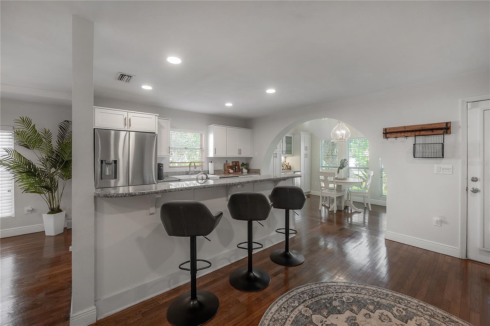 3108 W VILLA ROSA ST