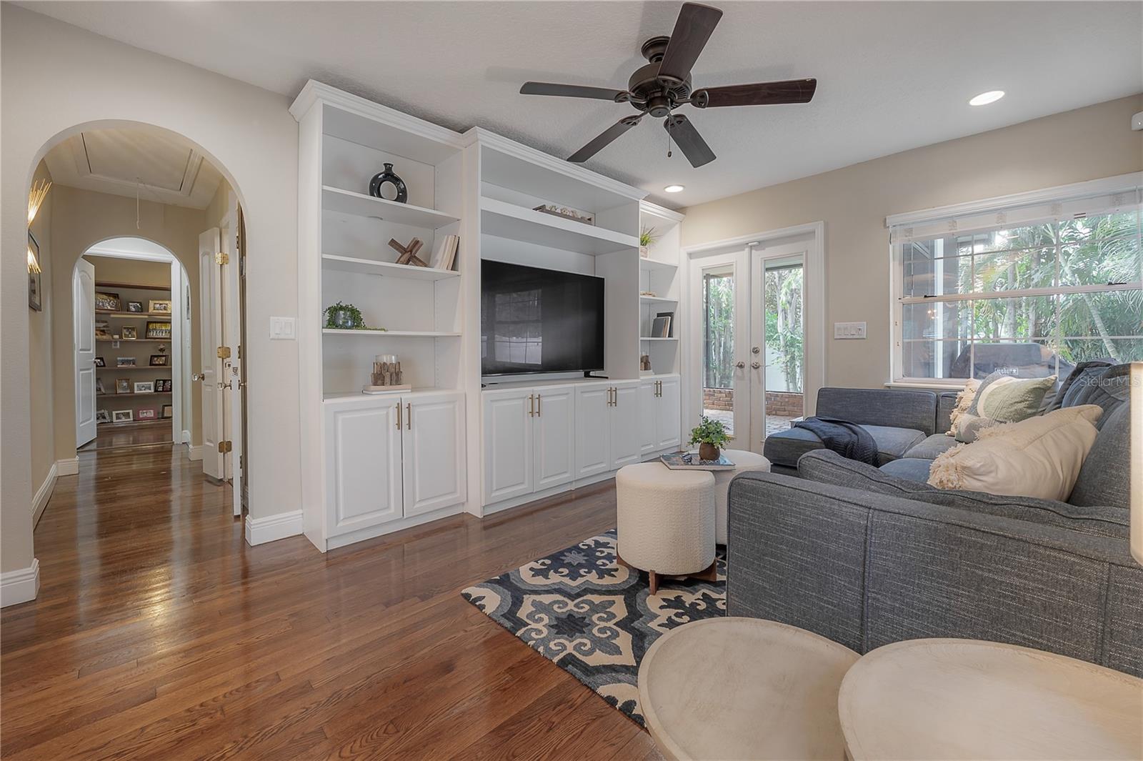 3108 W VILLA ROSA ST