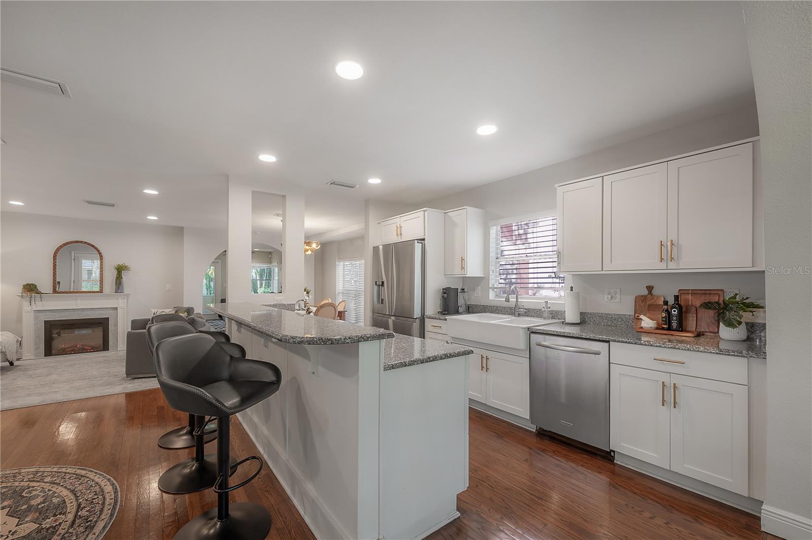 3108 W VILLA ROSA ST