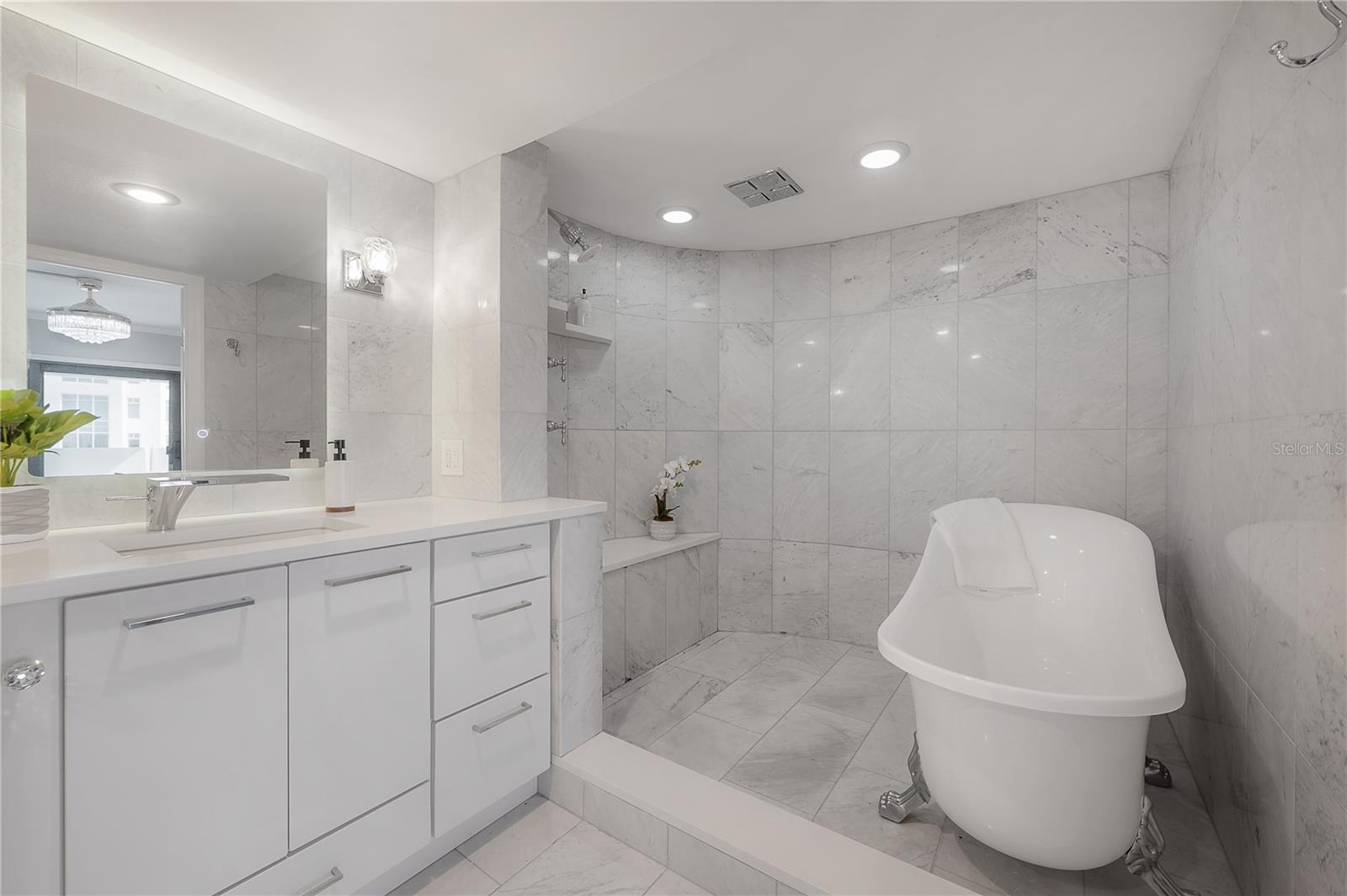 4141 BAYSHORE BLVD #1003