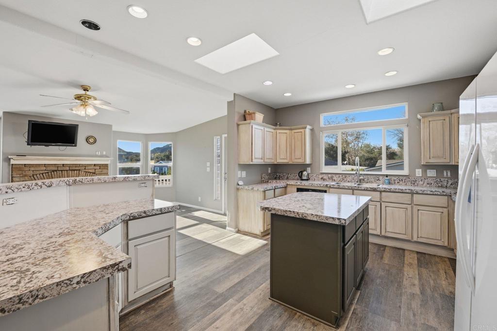 1301 S Hale Avenue SPC 41