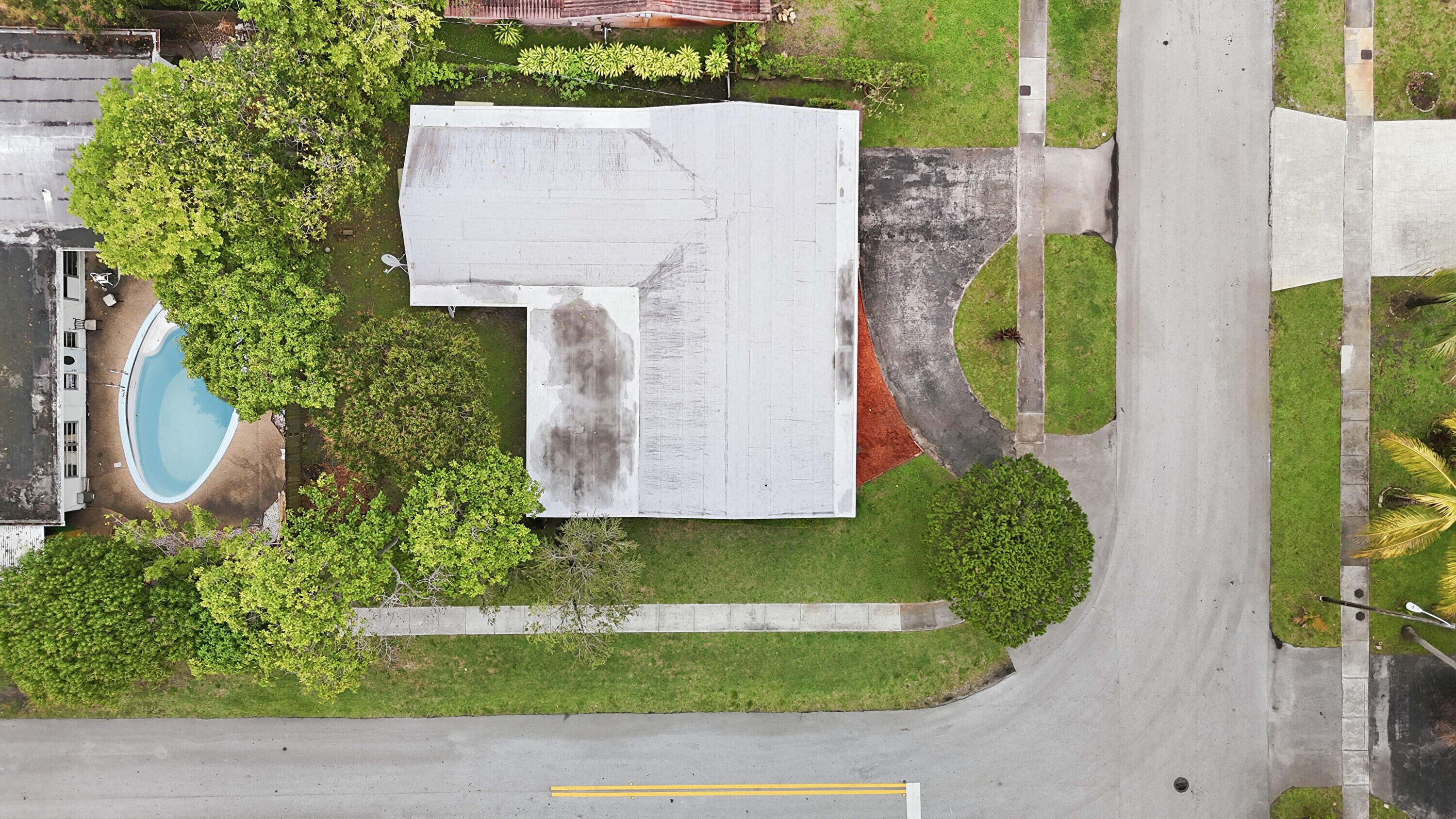 2301 NW 37th Avenue