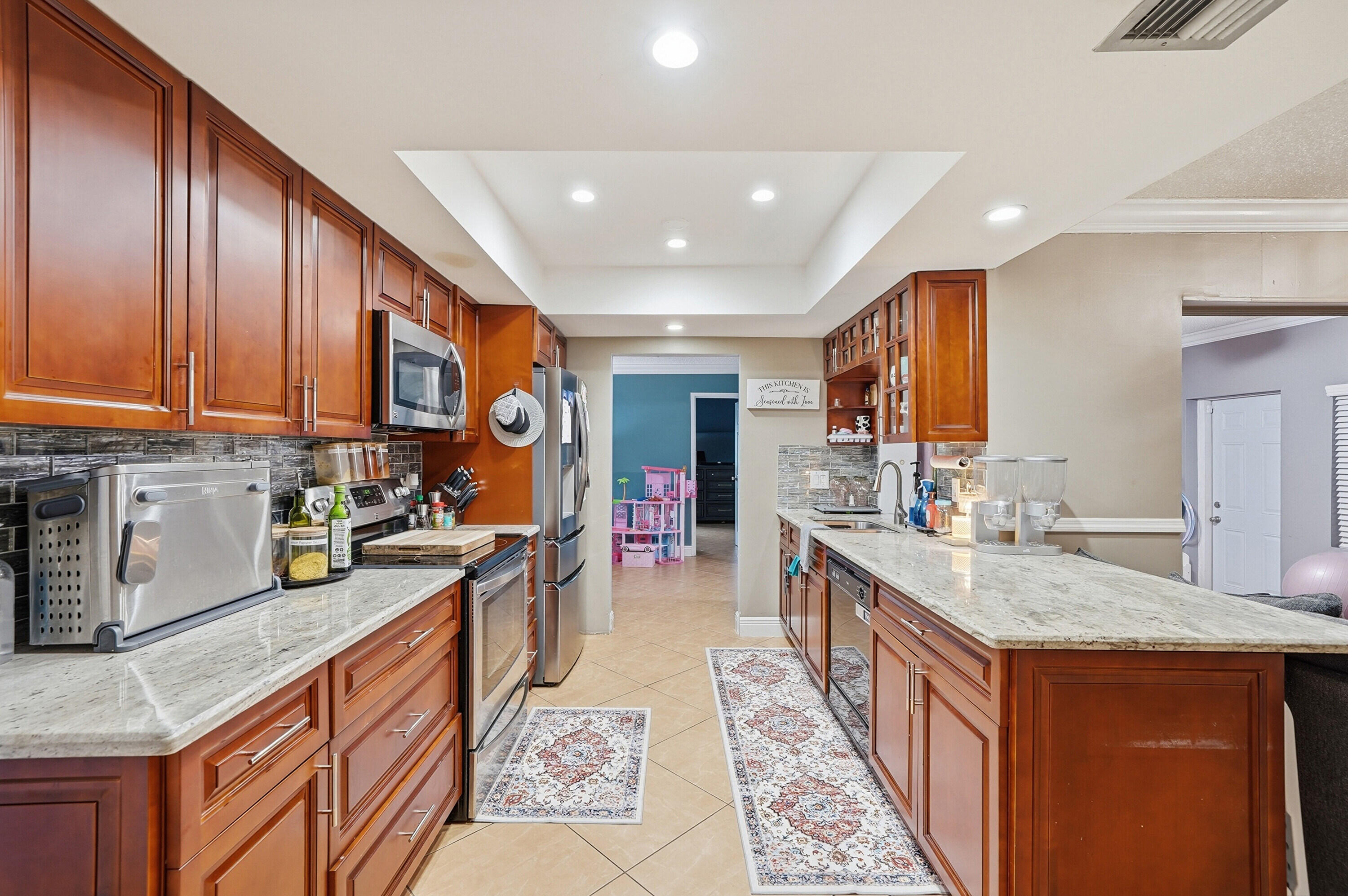 2301 NW 37th Avenue