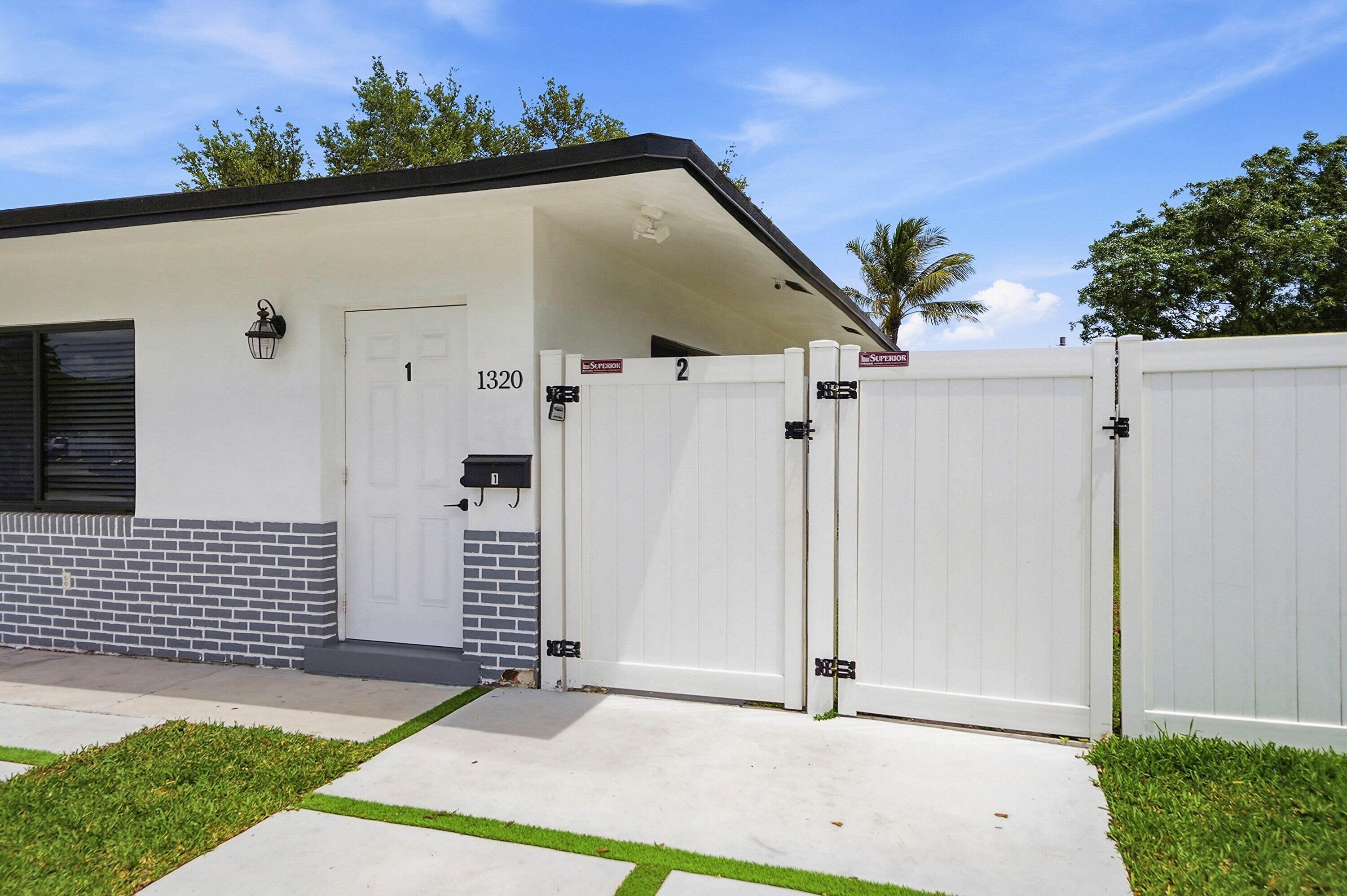 1320 SW 34th Avenue 2