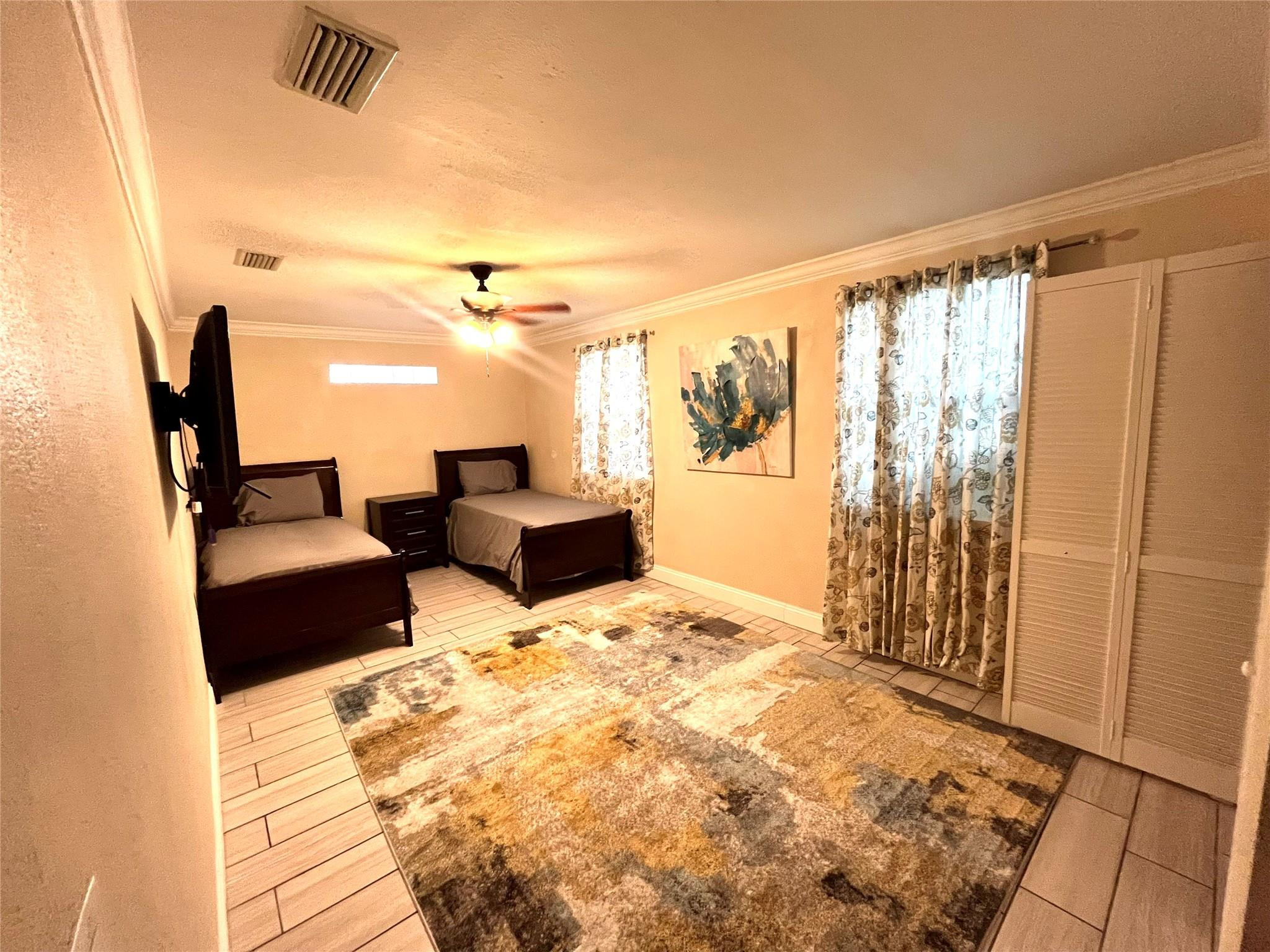 703 Walnut Place
