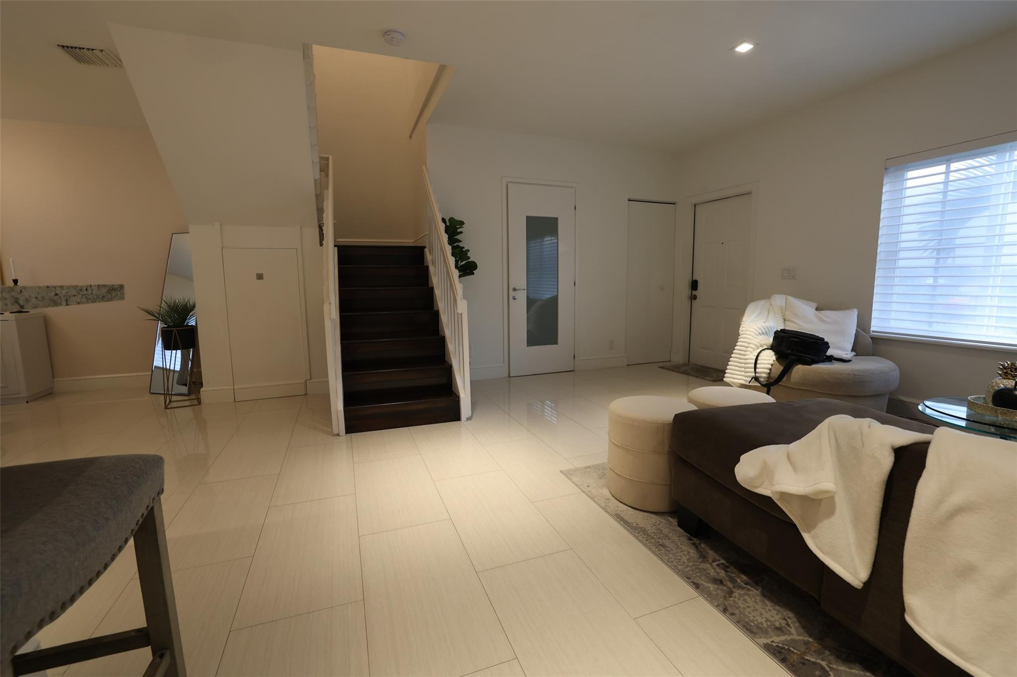 9571 Santa Rosa Drive 505