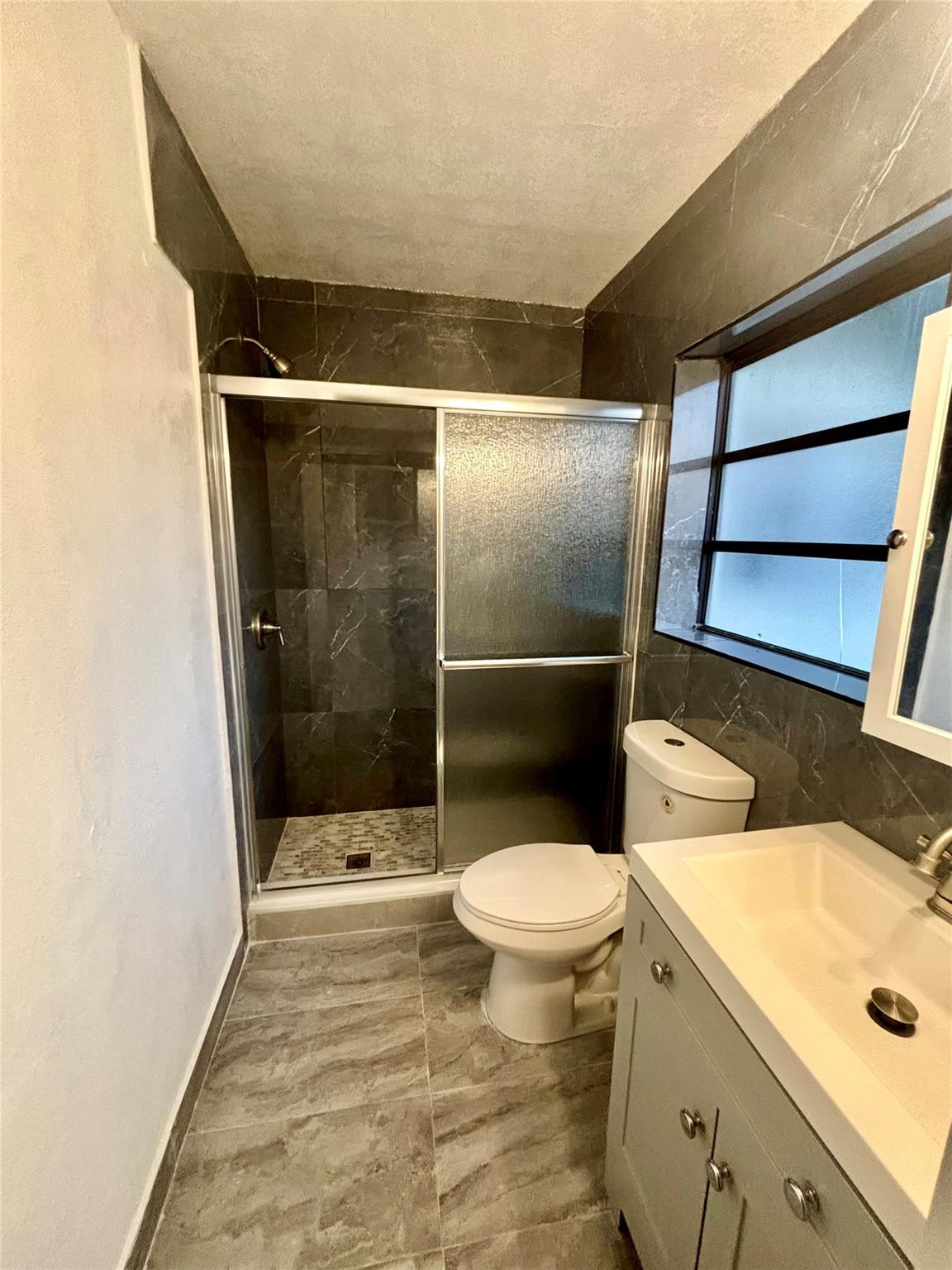 4380 SW 11th Street