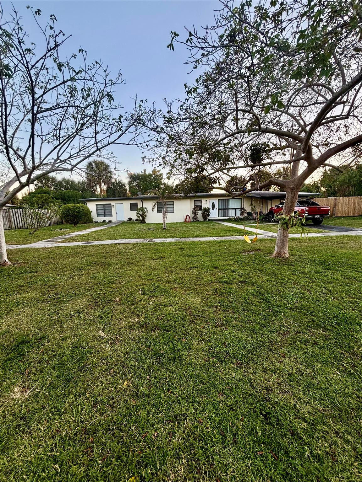 4380 SW 11th Street