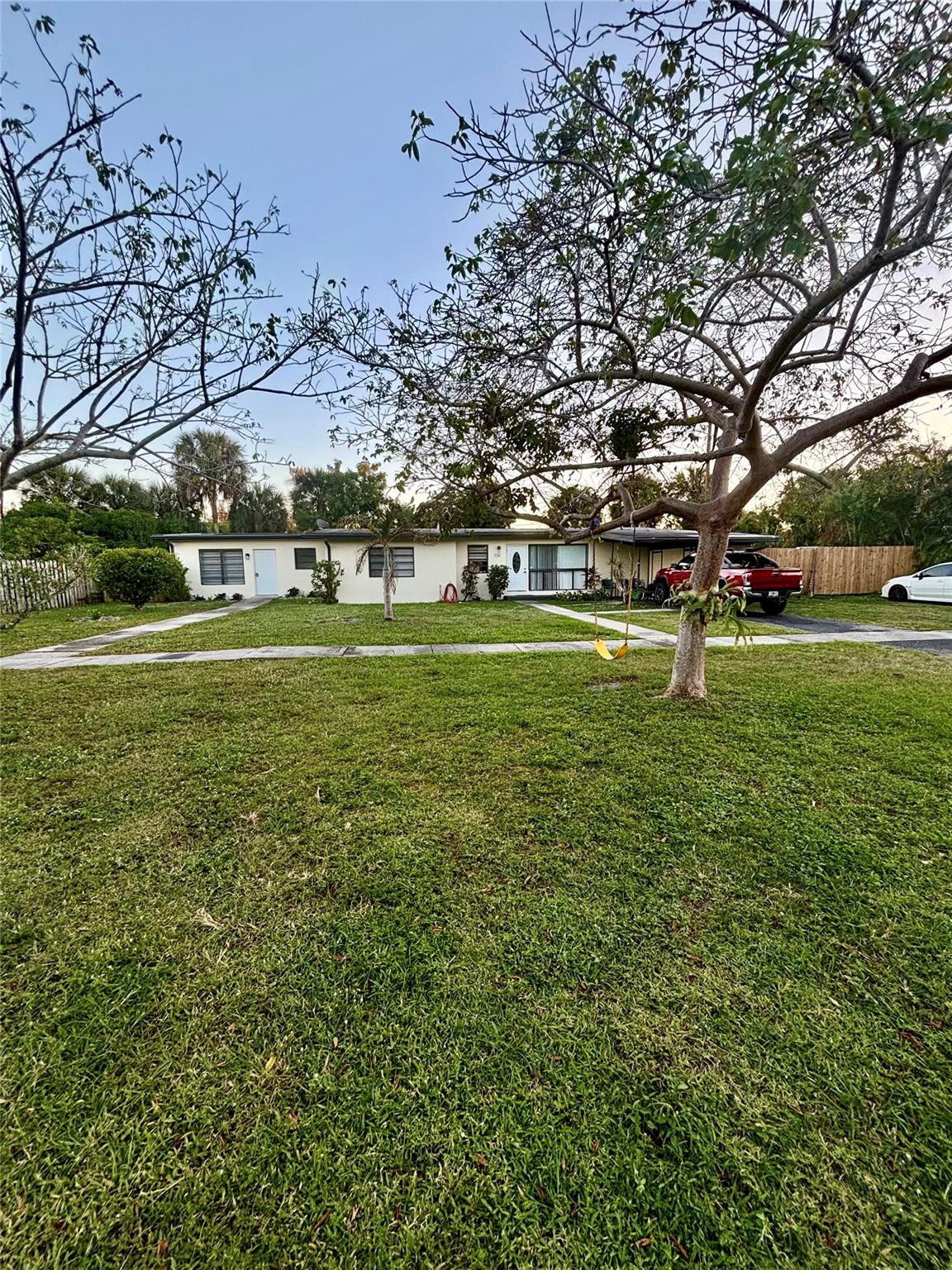 4380 SW 11th Street