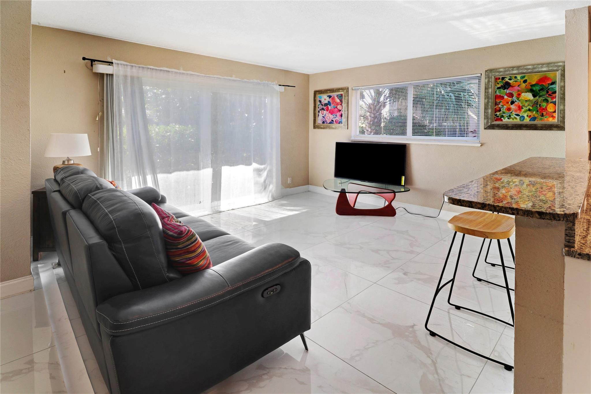 2715 NE 49th Street 101