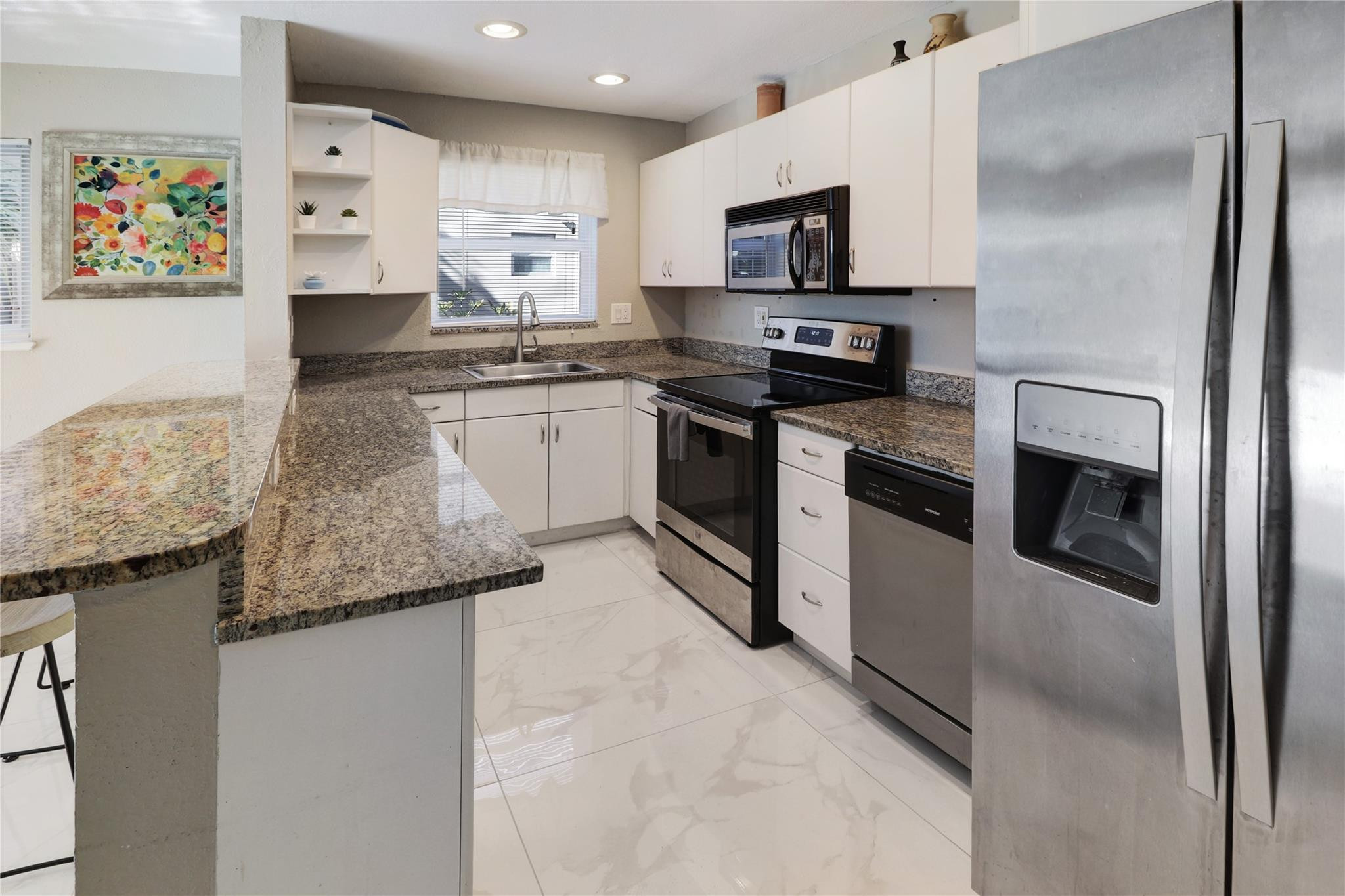2715 NE 49th Street 101