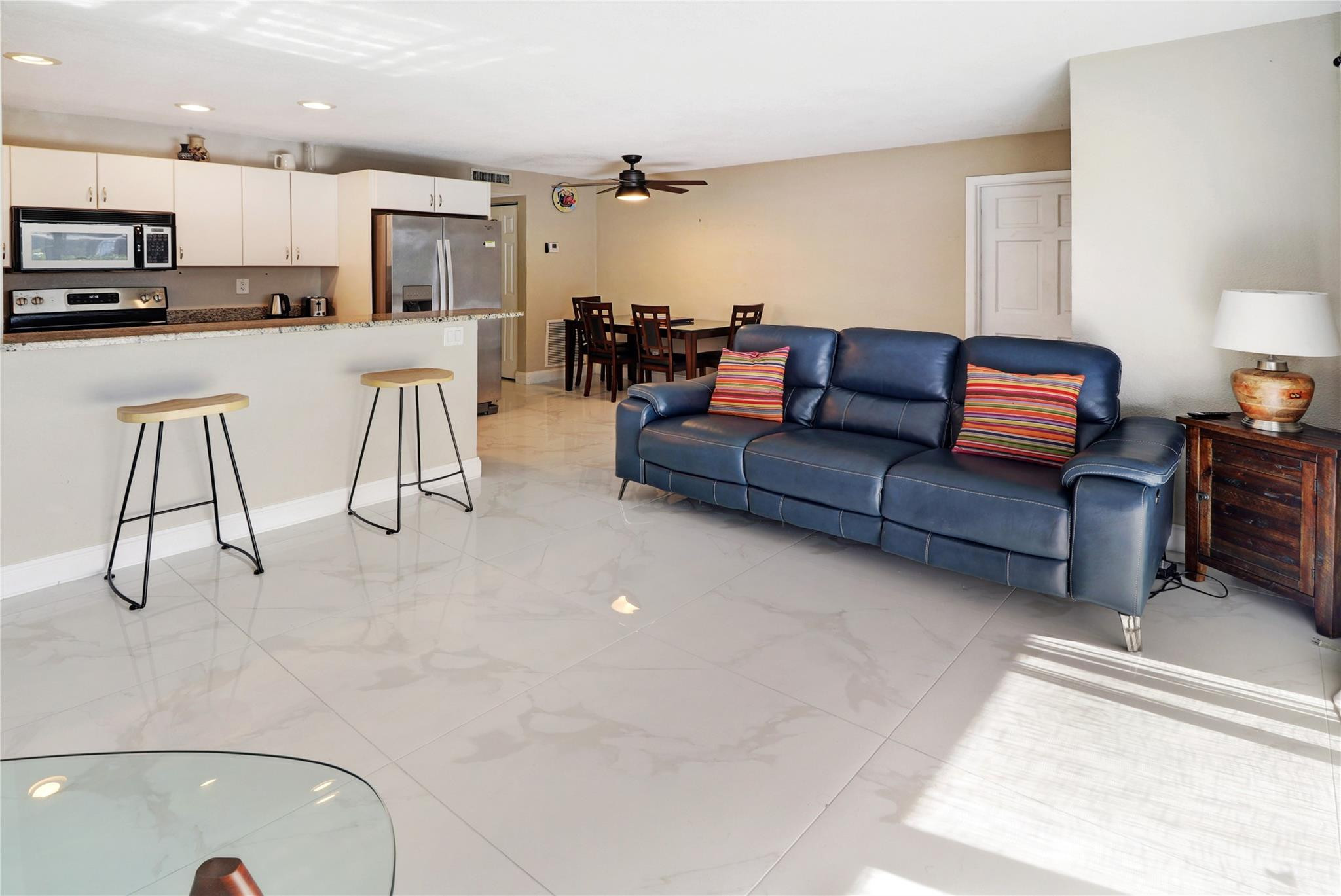 2715 NE 49th Street 101