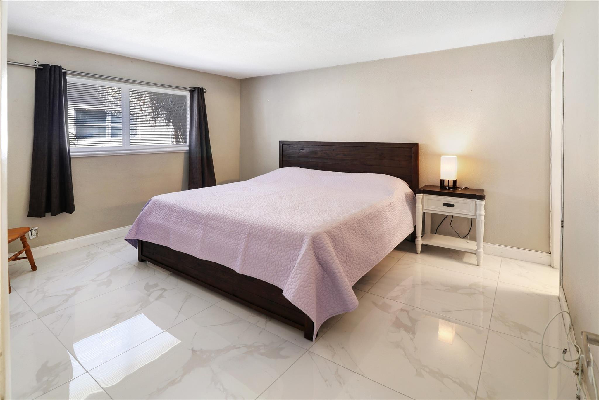 2715 NE 49th Street 101