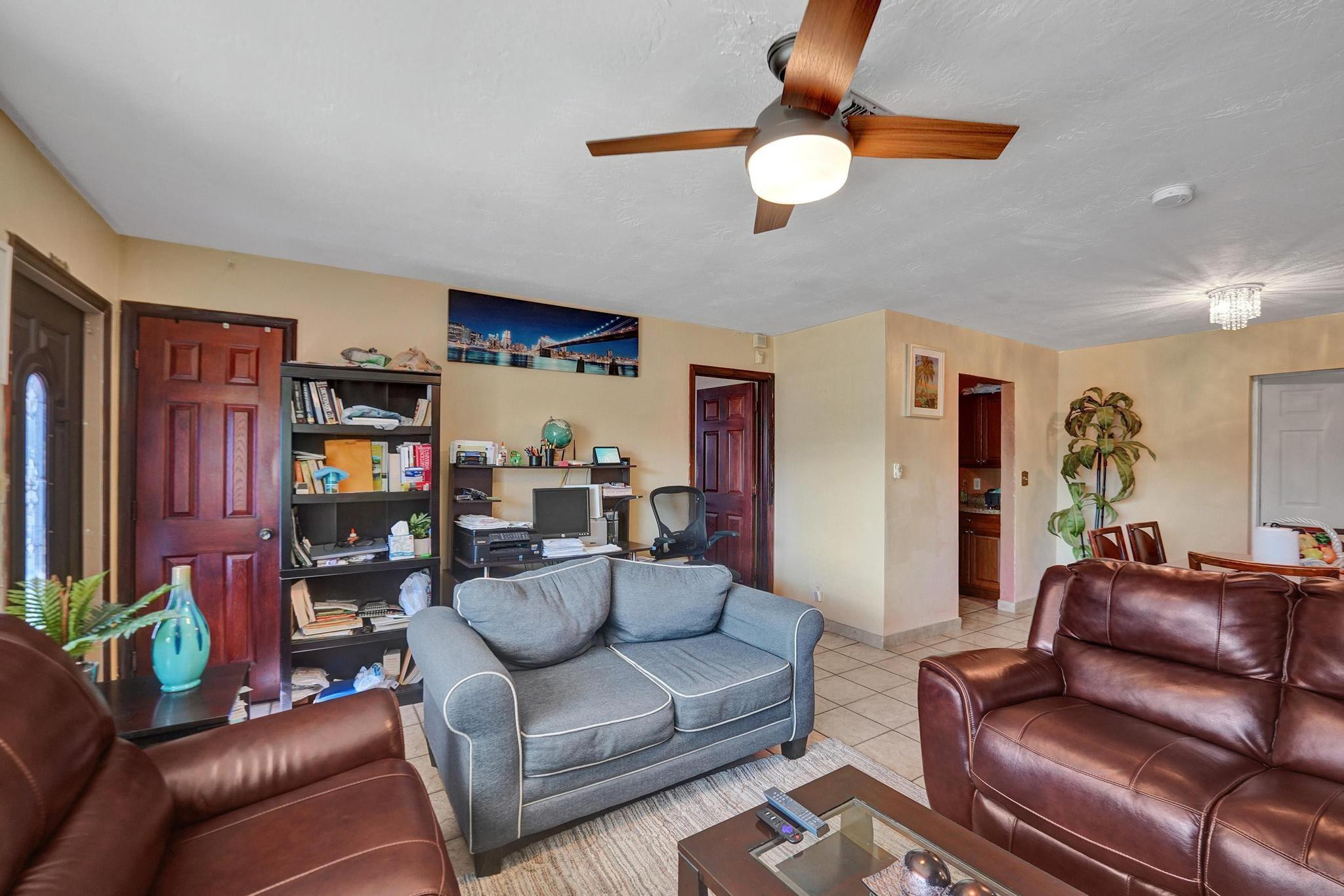 821 NE 52nd Street