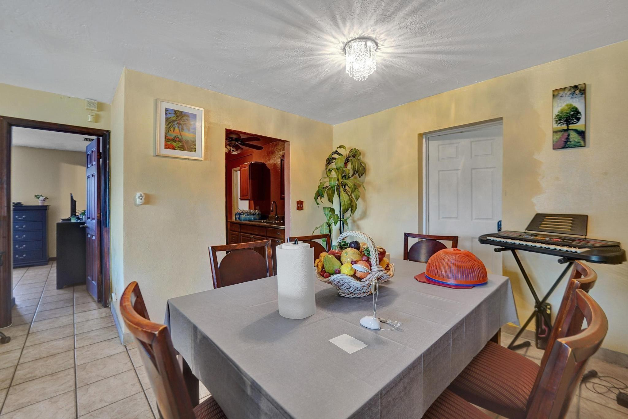 821 NE 52nd Street