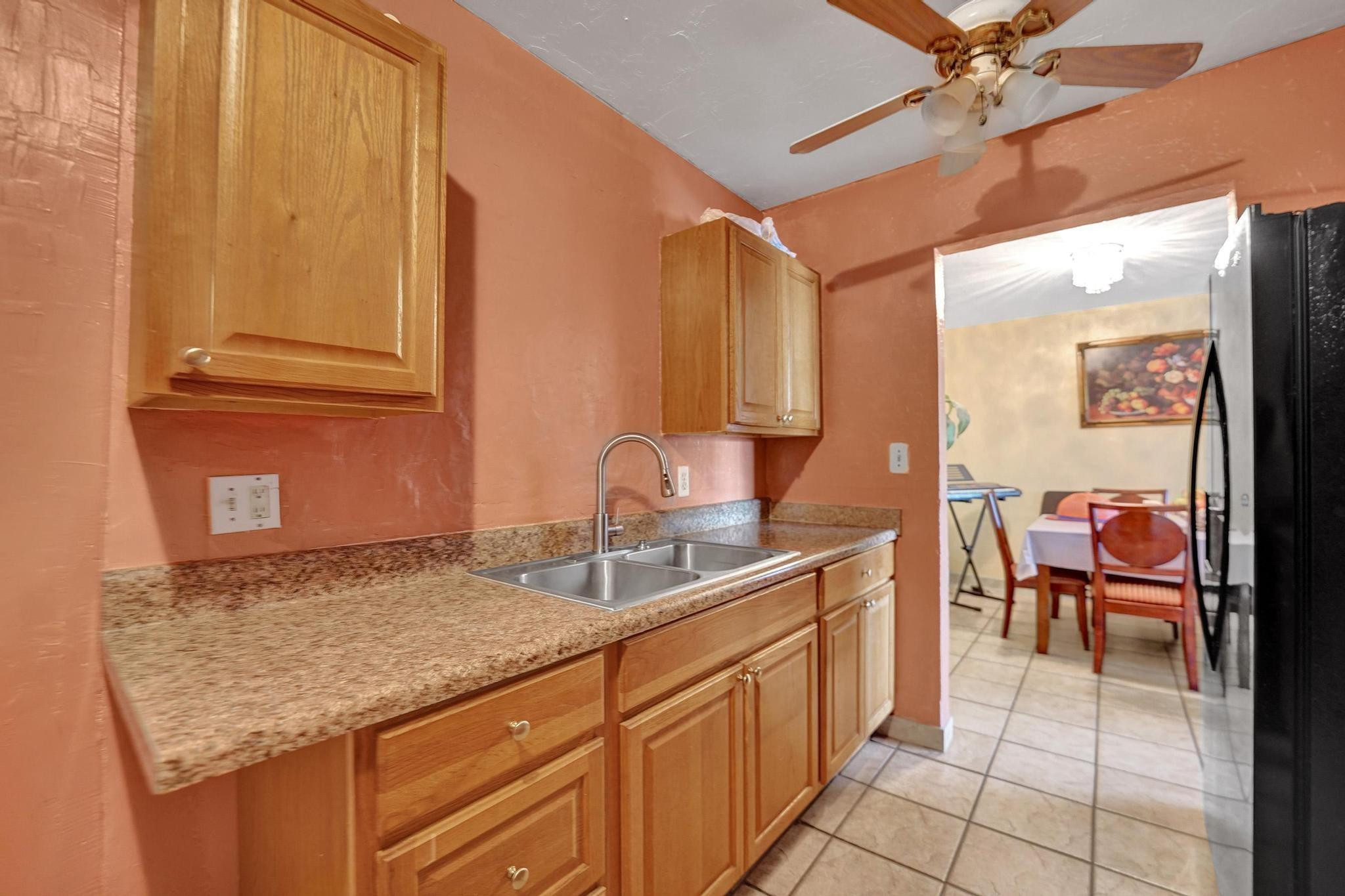 821 NE 52nd Street