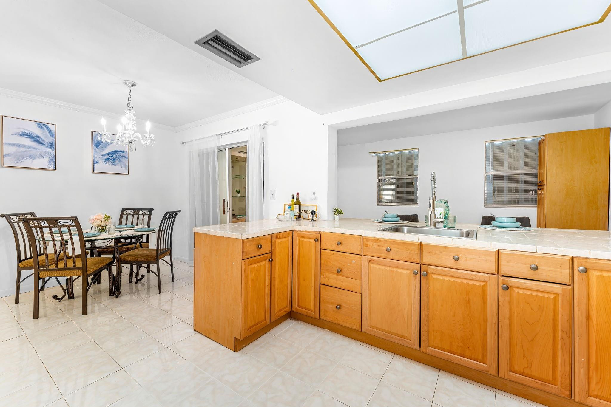 4383 NW 47 Terrace