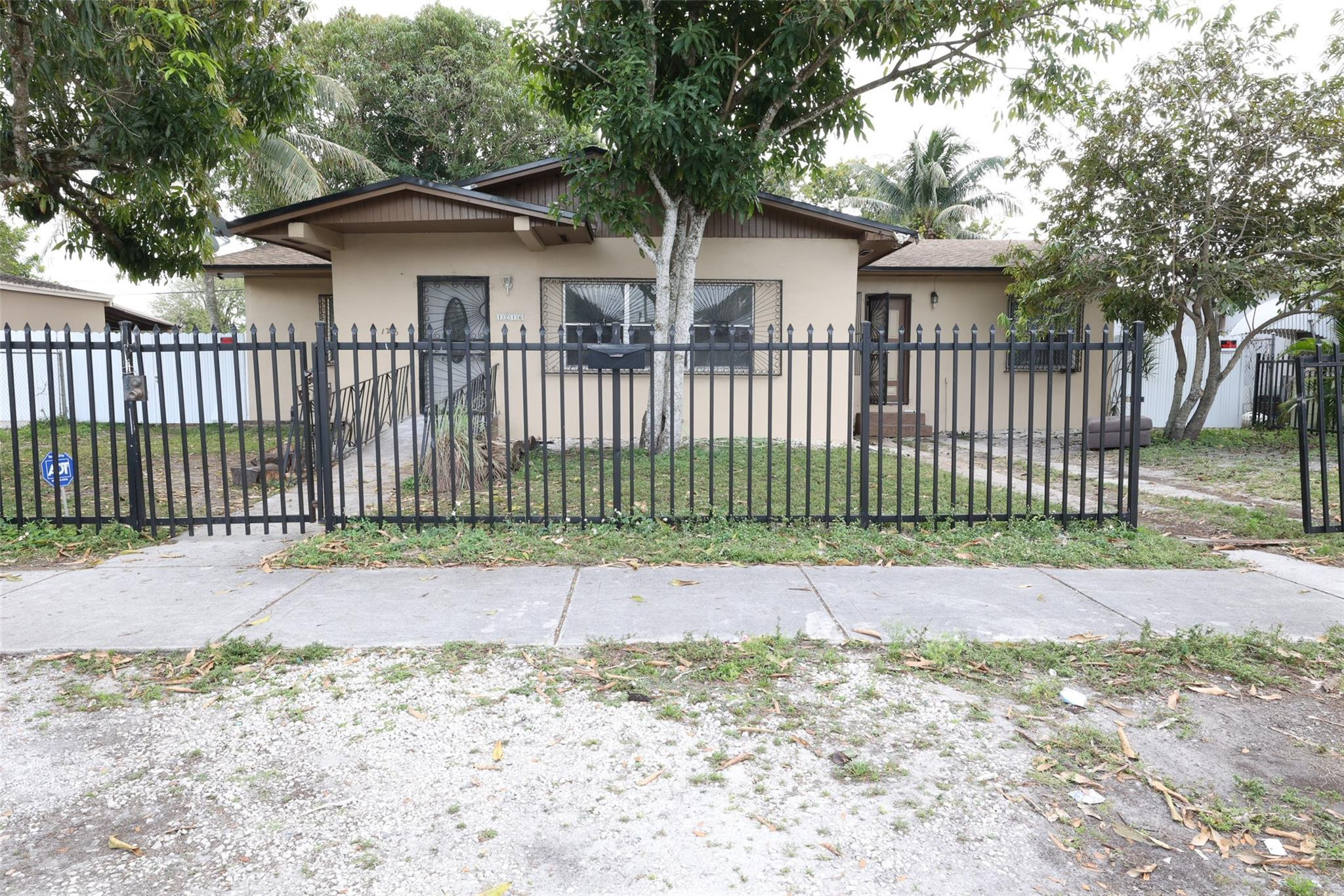 1216 Jann Avenue, Opa-Locka