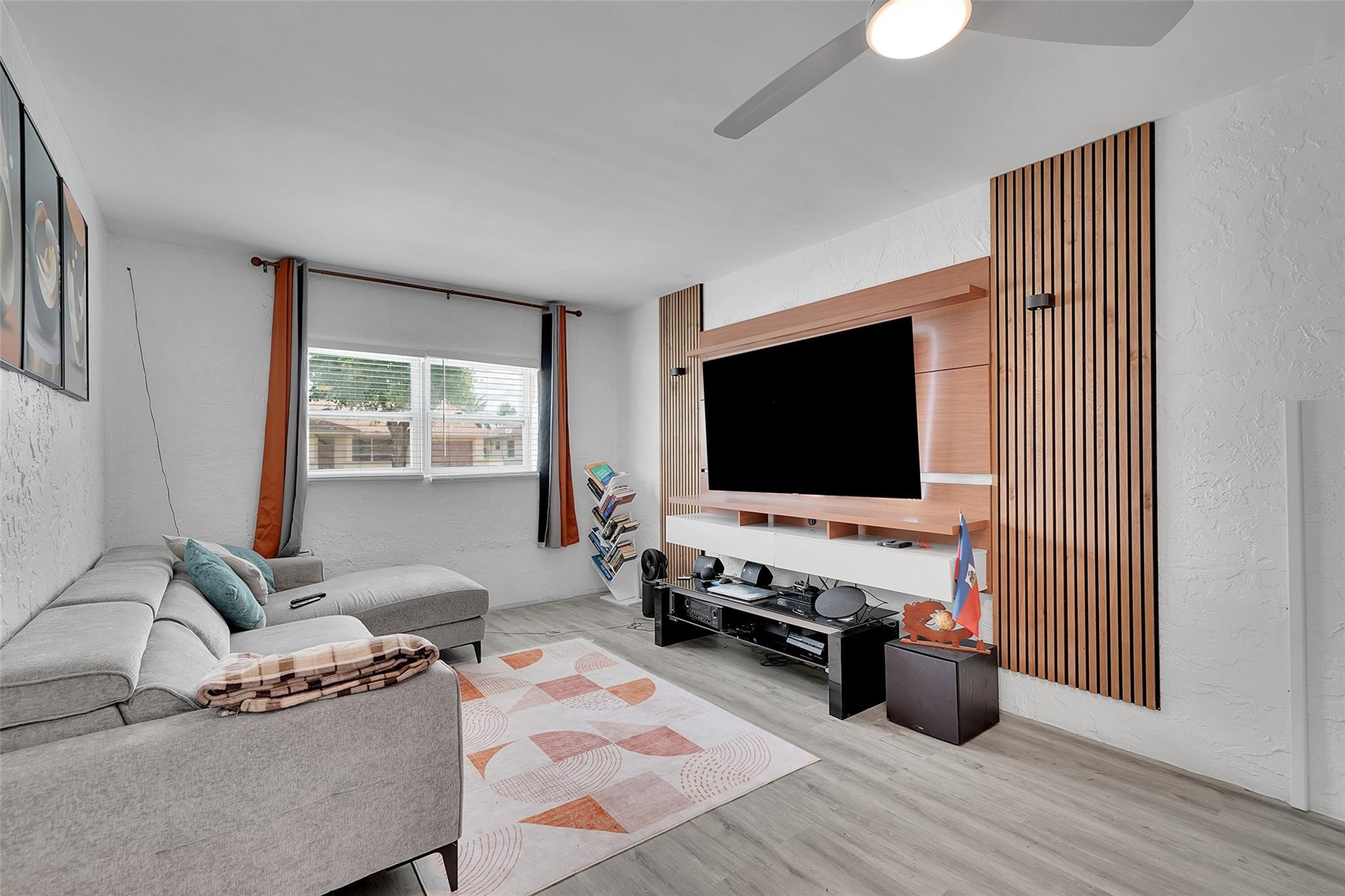 7506 SW 7th Court