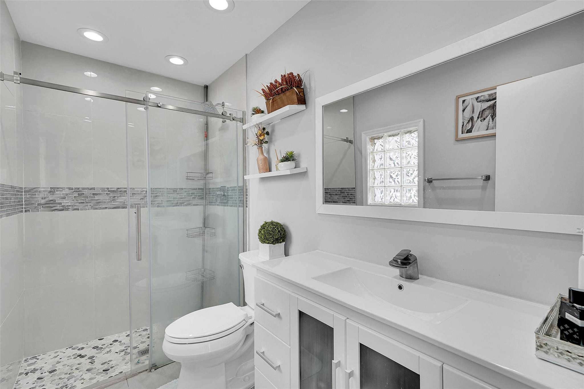 7506 SW 7th Court