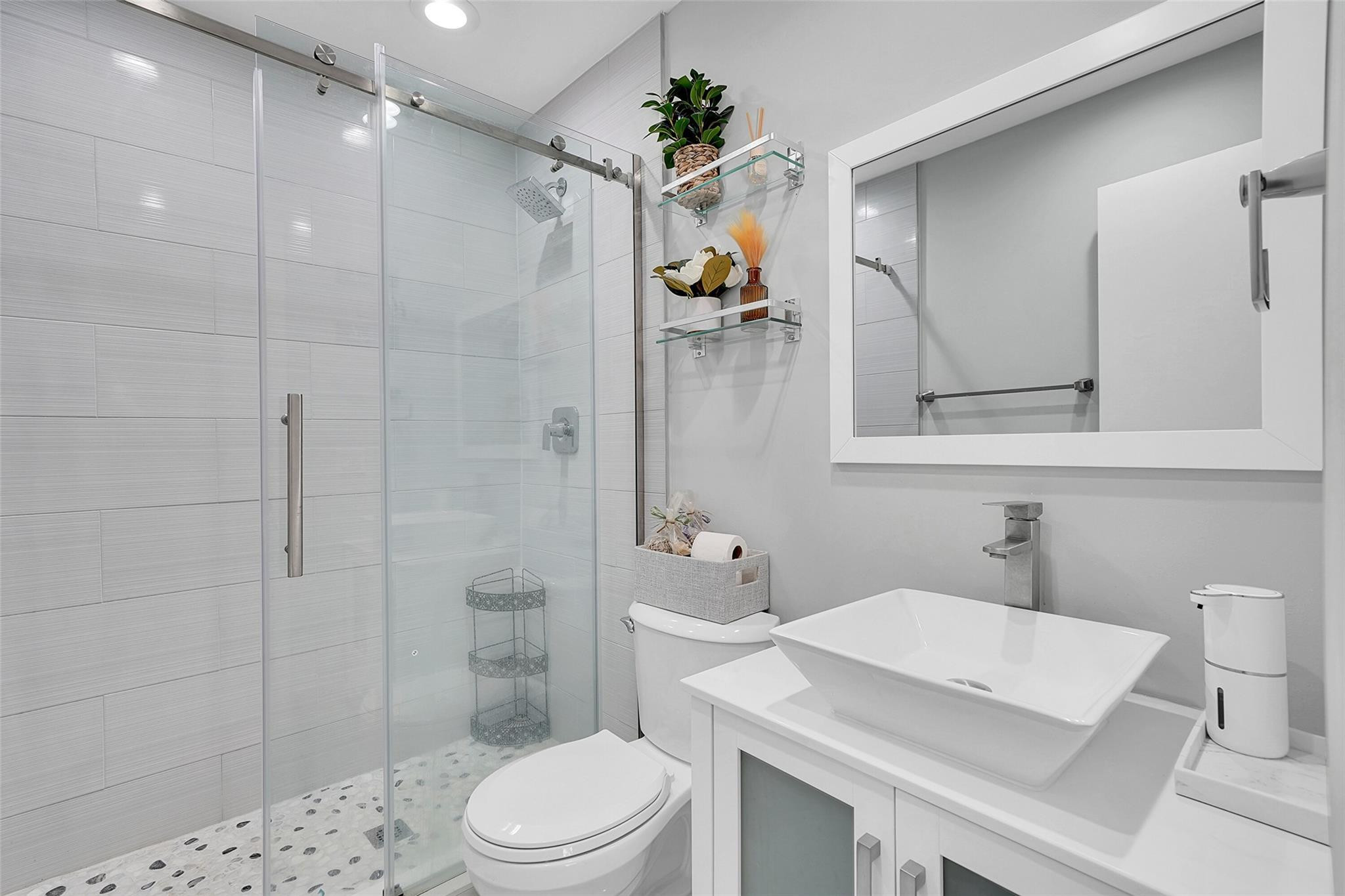 7506 SW 7th Court