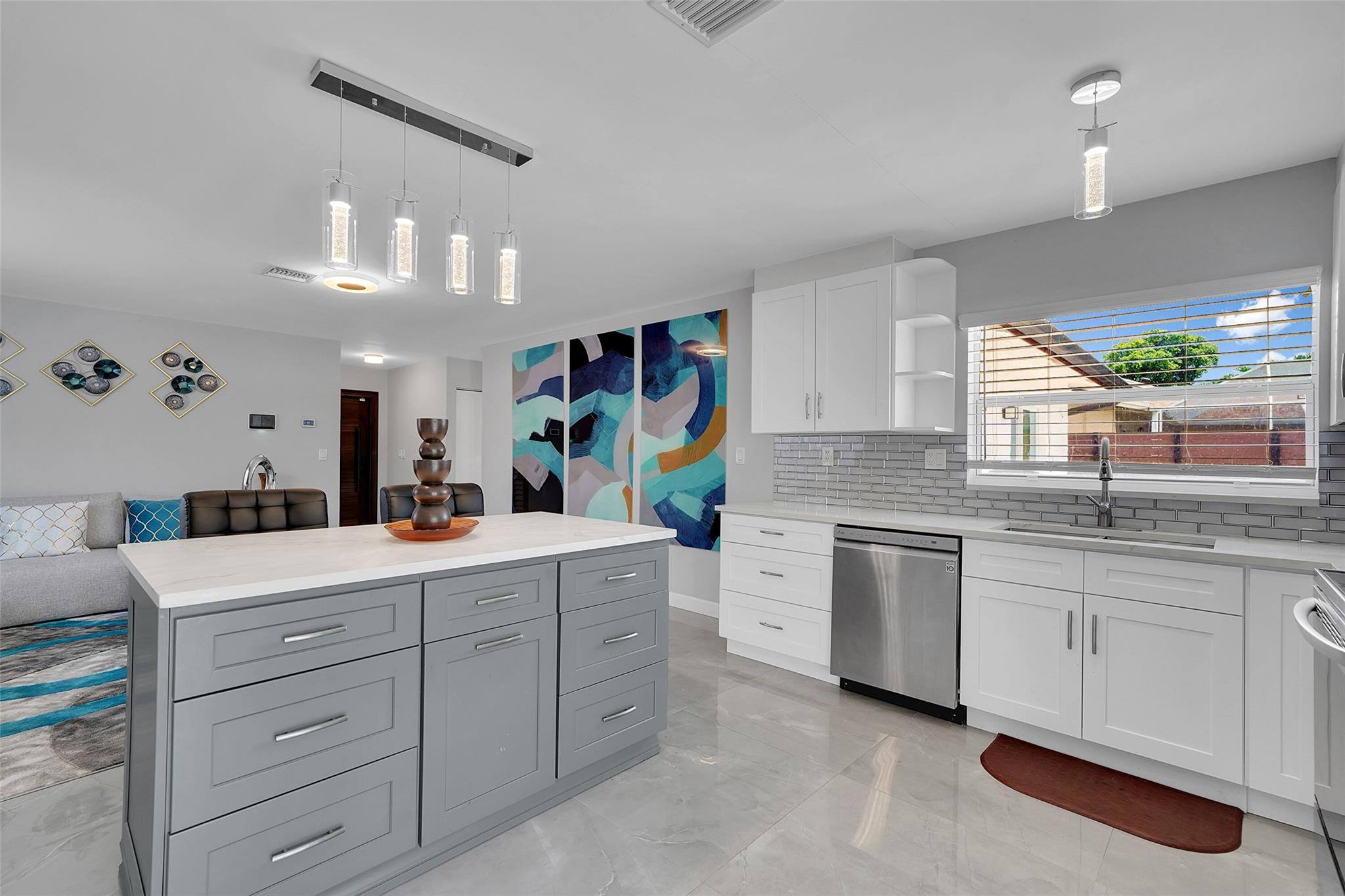 7506 SW 7th Court