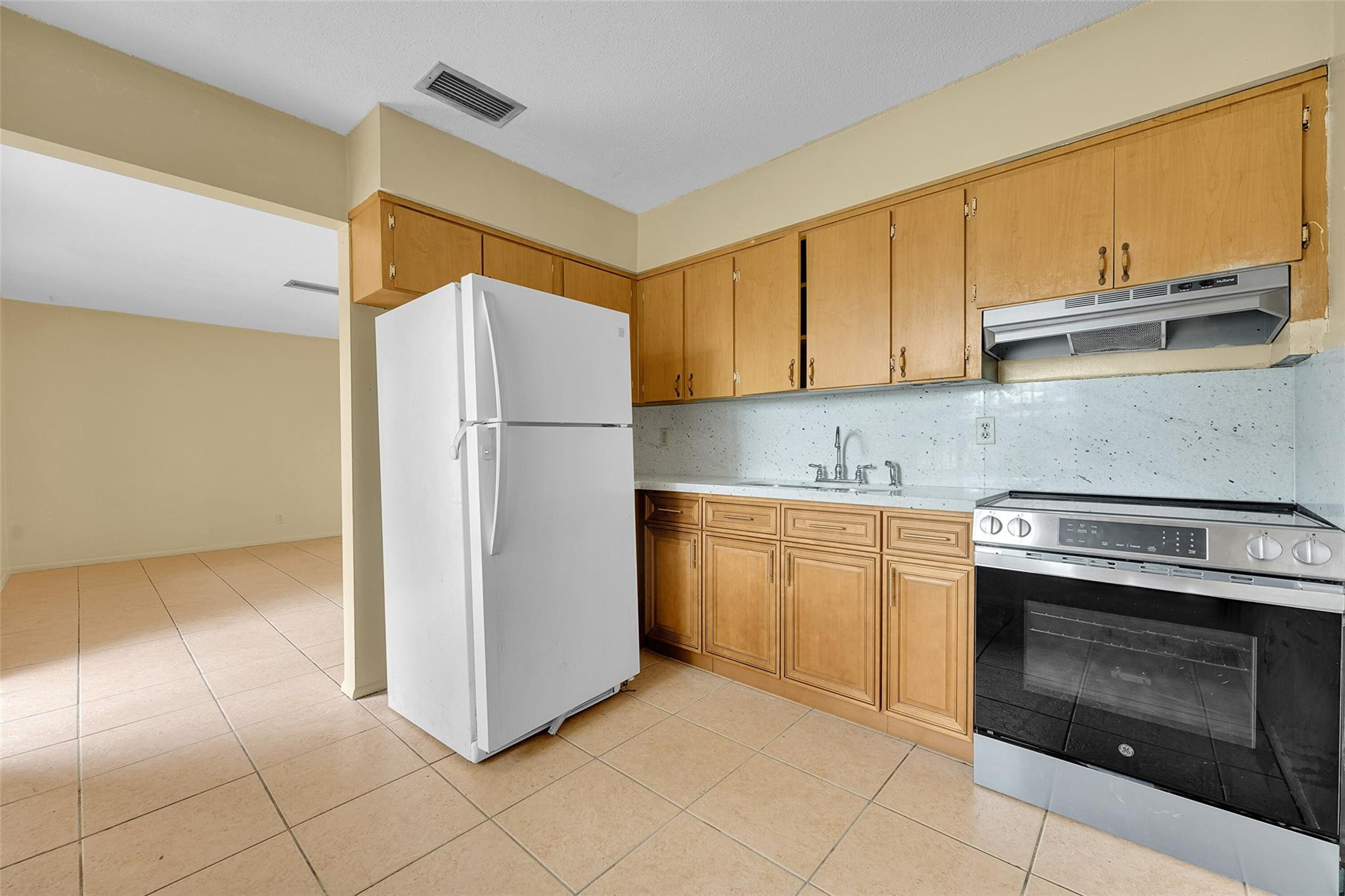4001 NW 31st Avenue