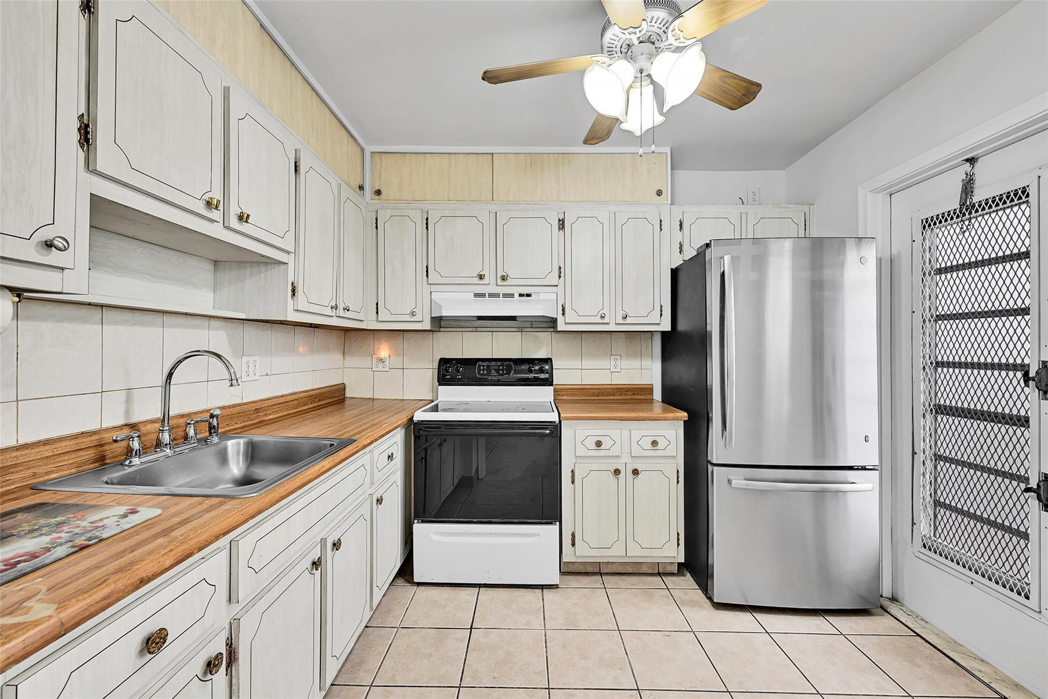 1330 NW 43rd Avenue 104