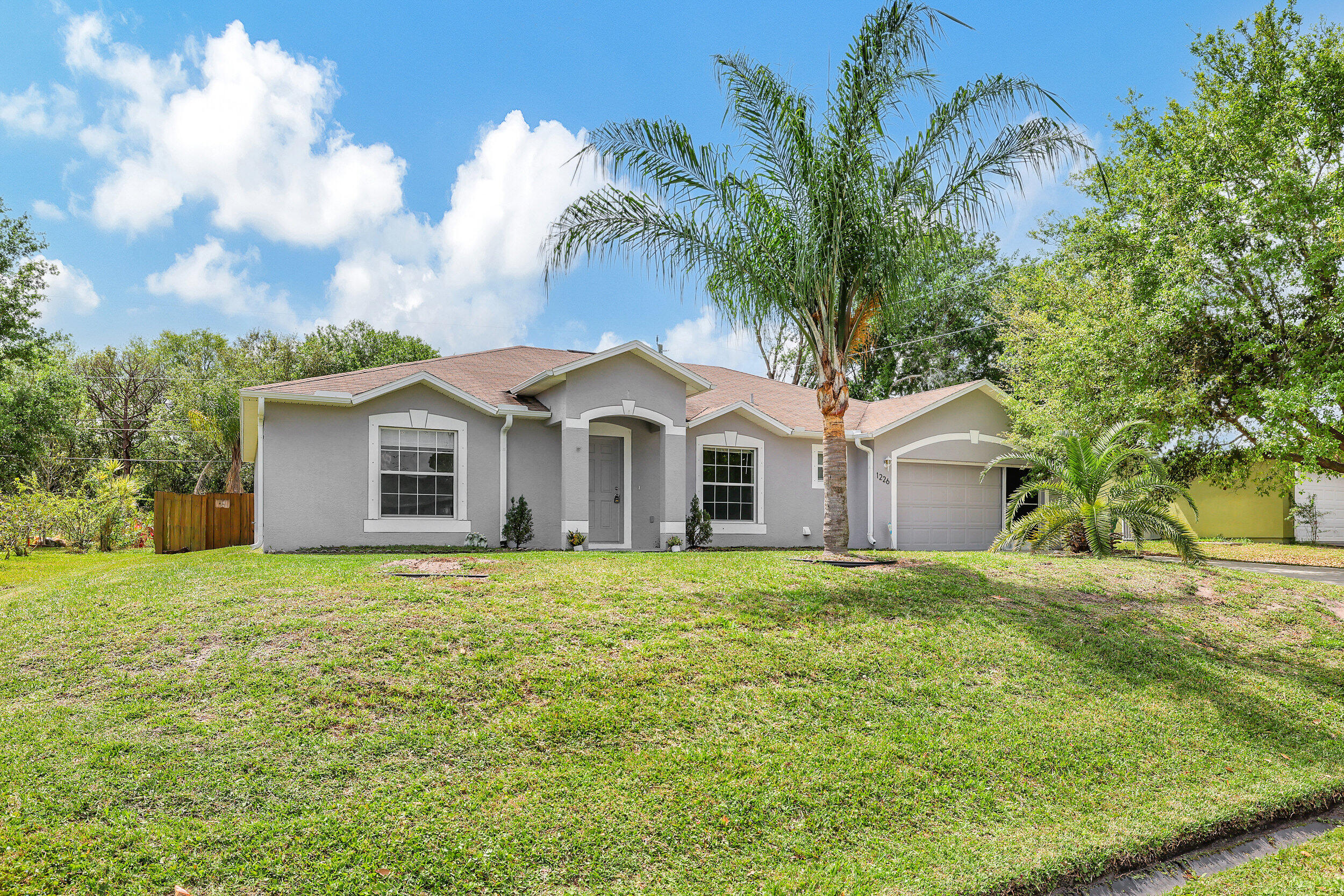 1226 SW Calmar Avenue, Port St. Lucie