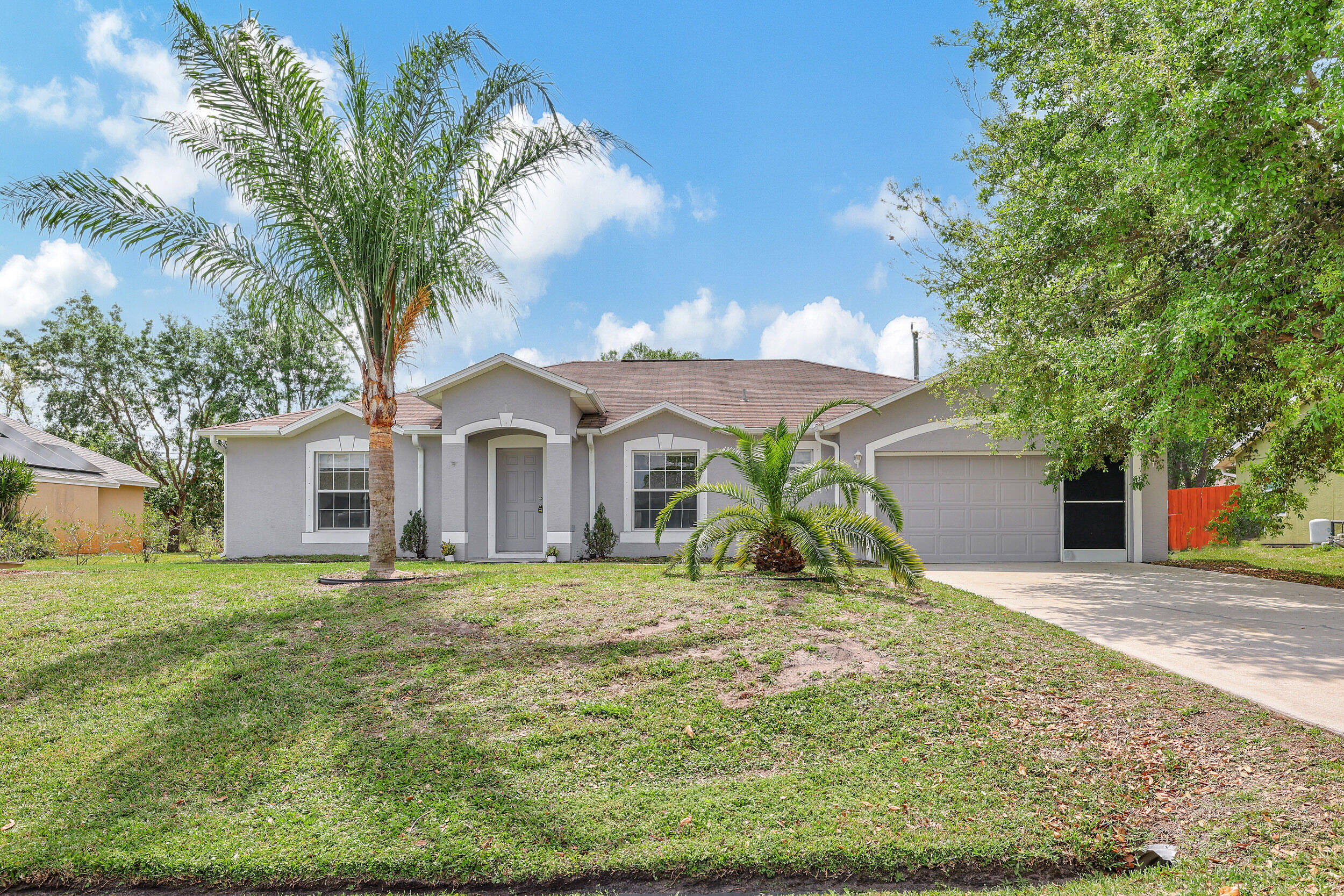 1226 SW Calmar Avenue, Port St. Lucie