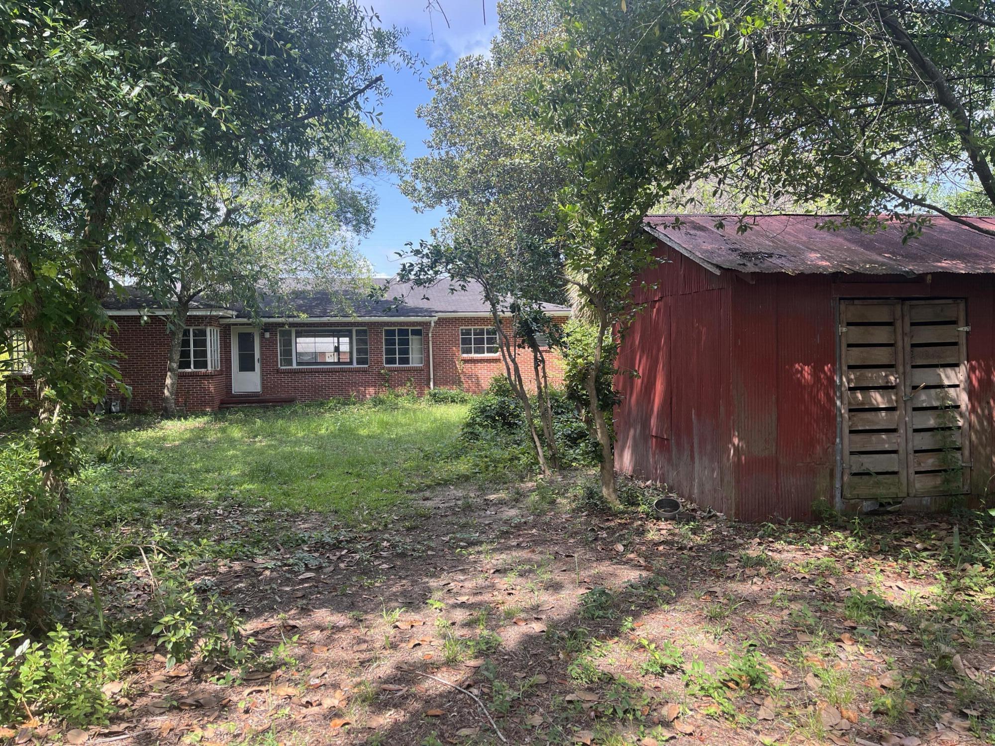 855 N Pearl Street