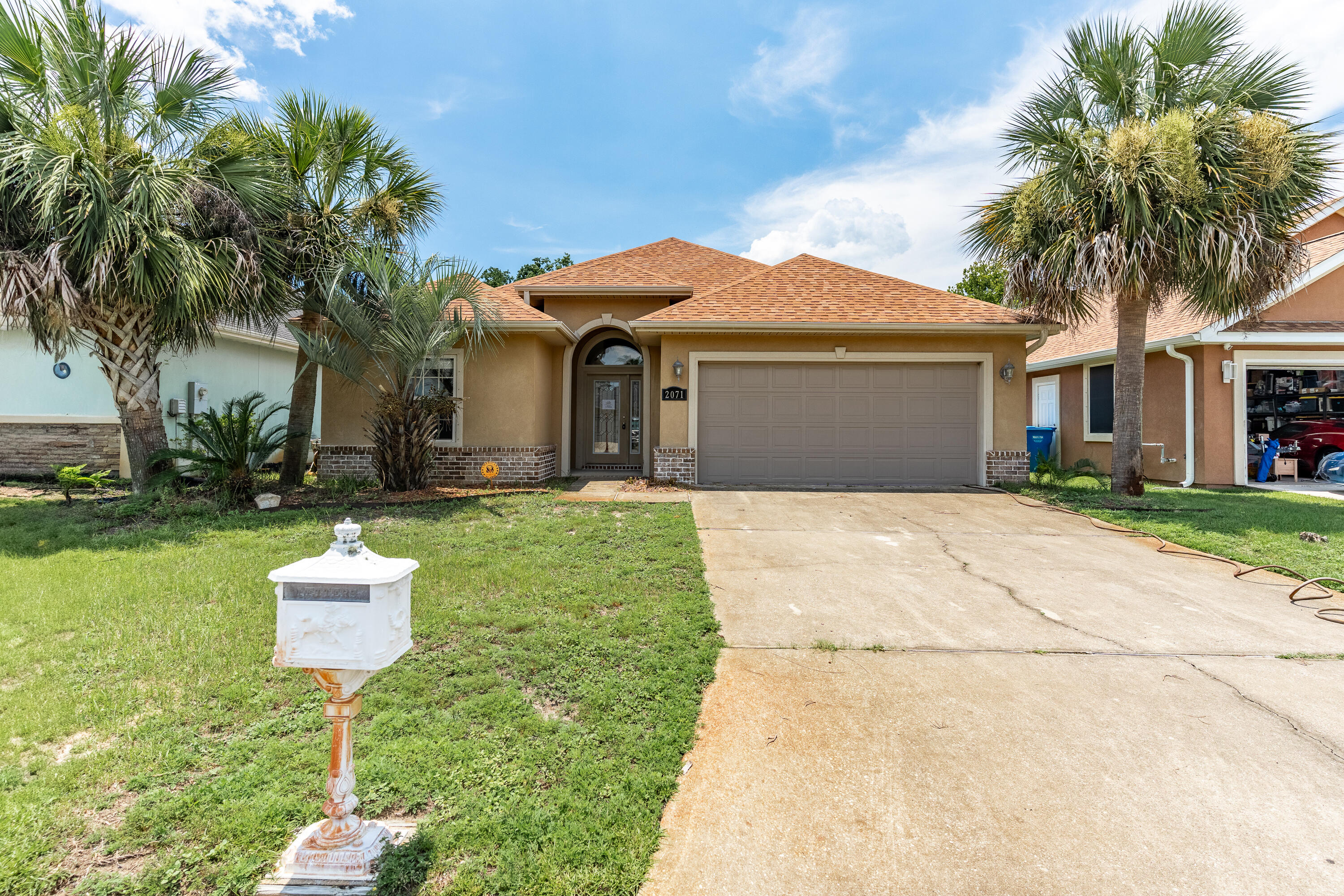 2071 Fountainview Drive