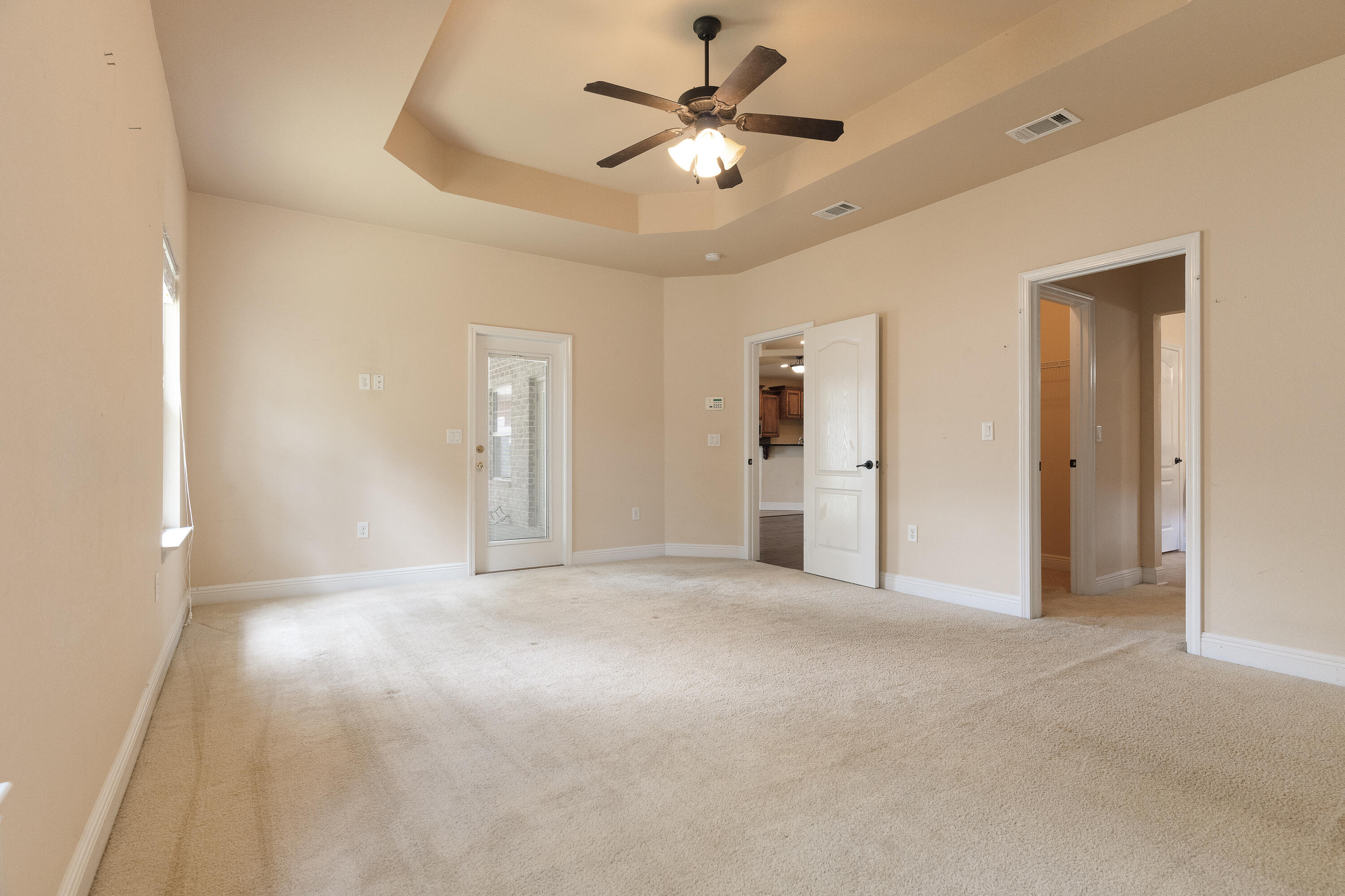 2071 Fountainview Drive