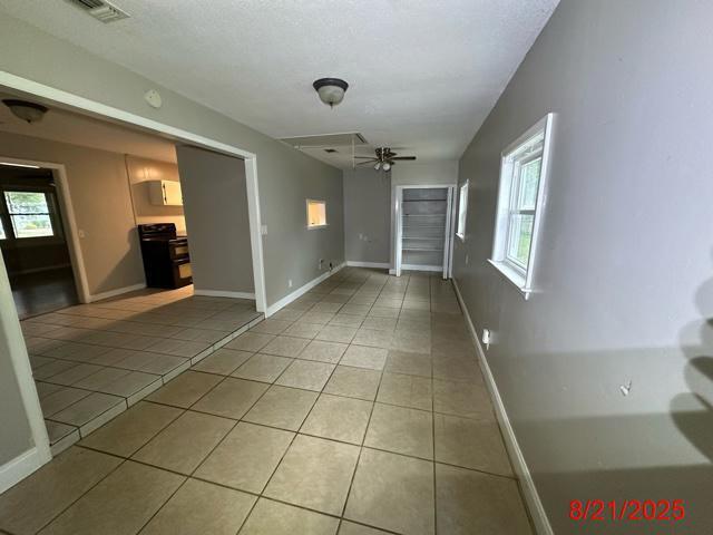 35 NW Maples Street
