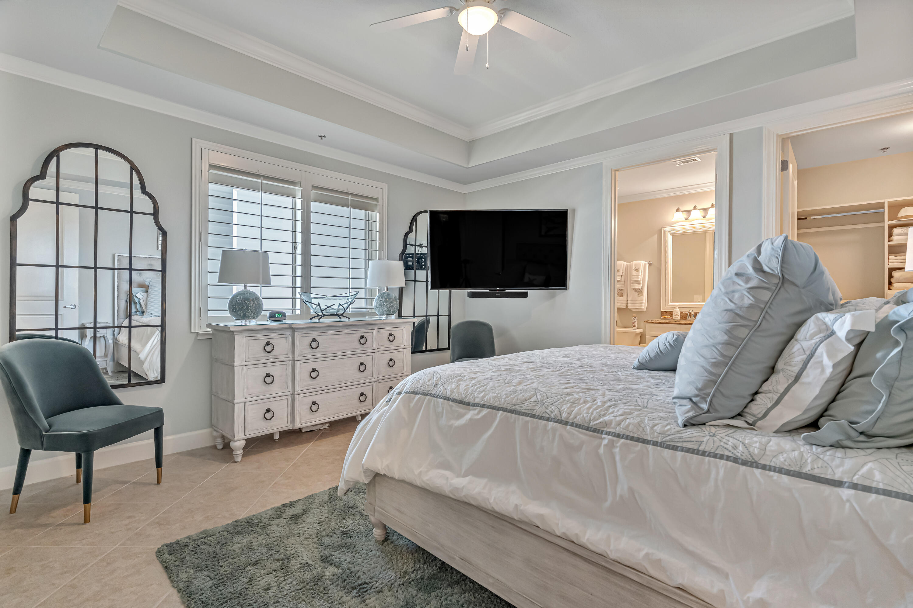 725 Gulf Shore Drive, 901A