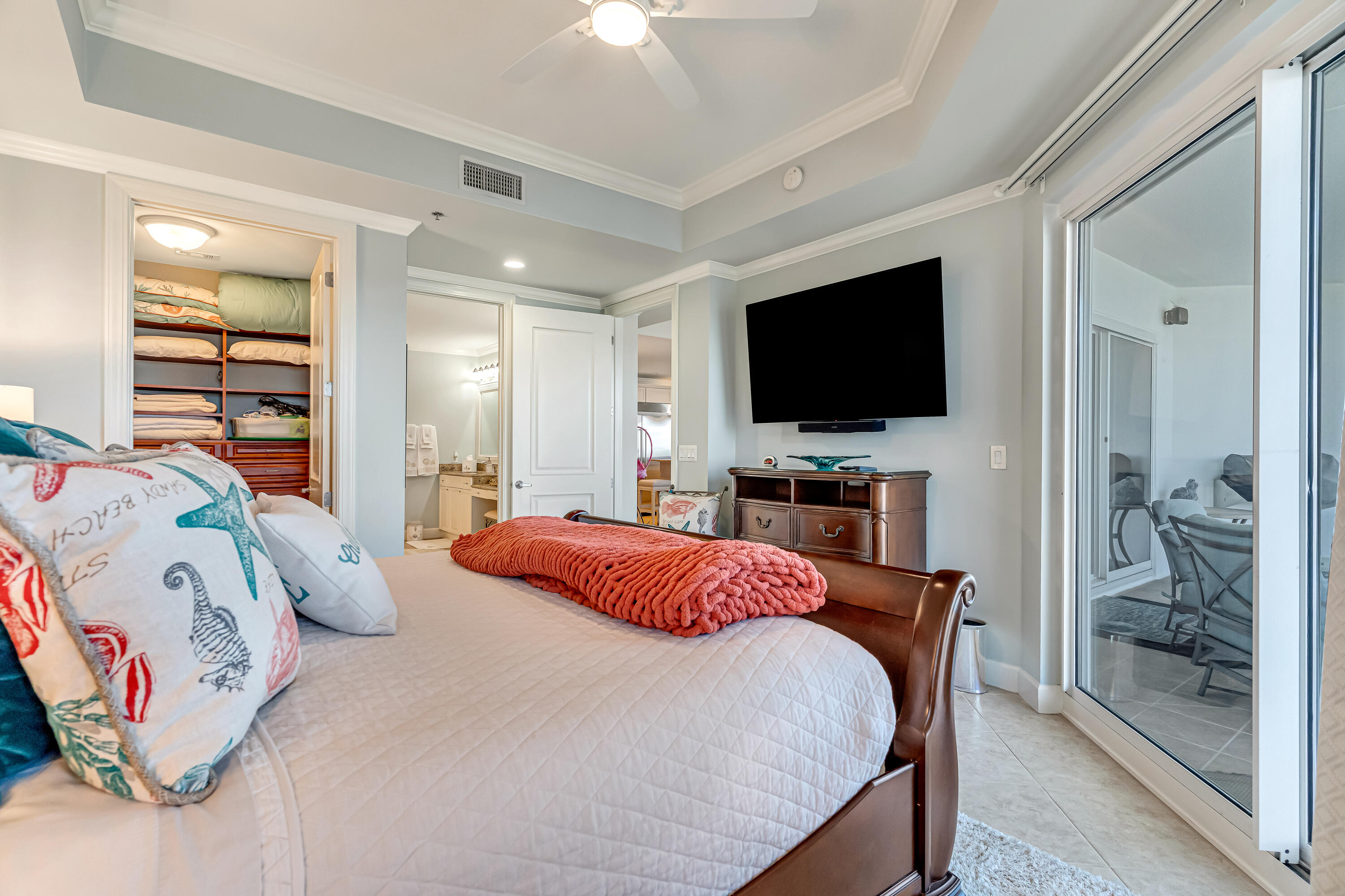 725 Gulf Shore Drive, 901A