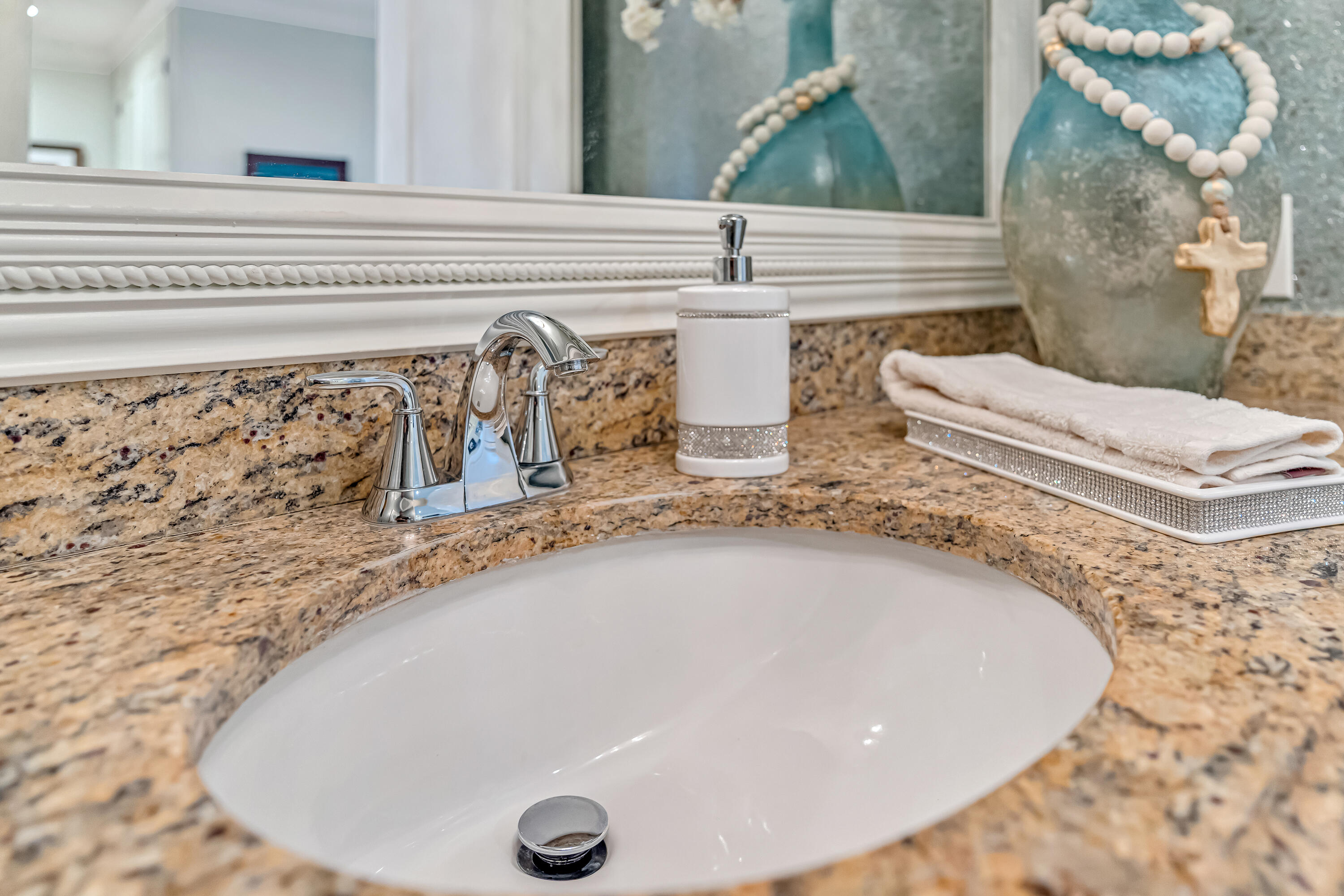 725 Gulf Shore Drive, 901A