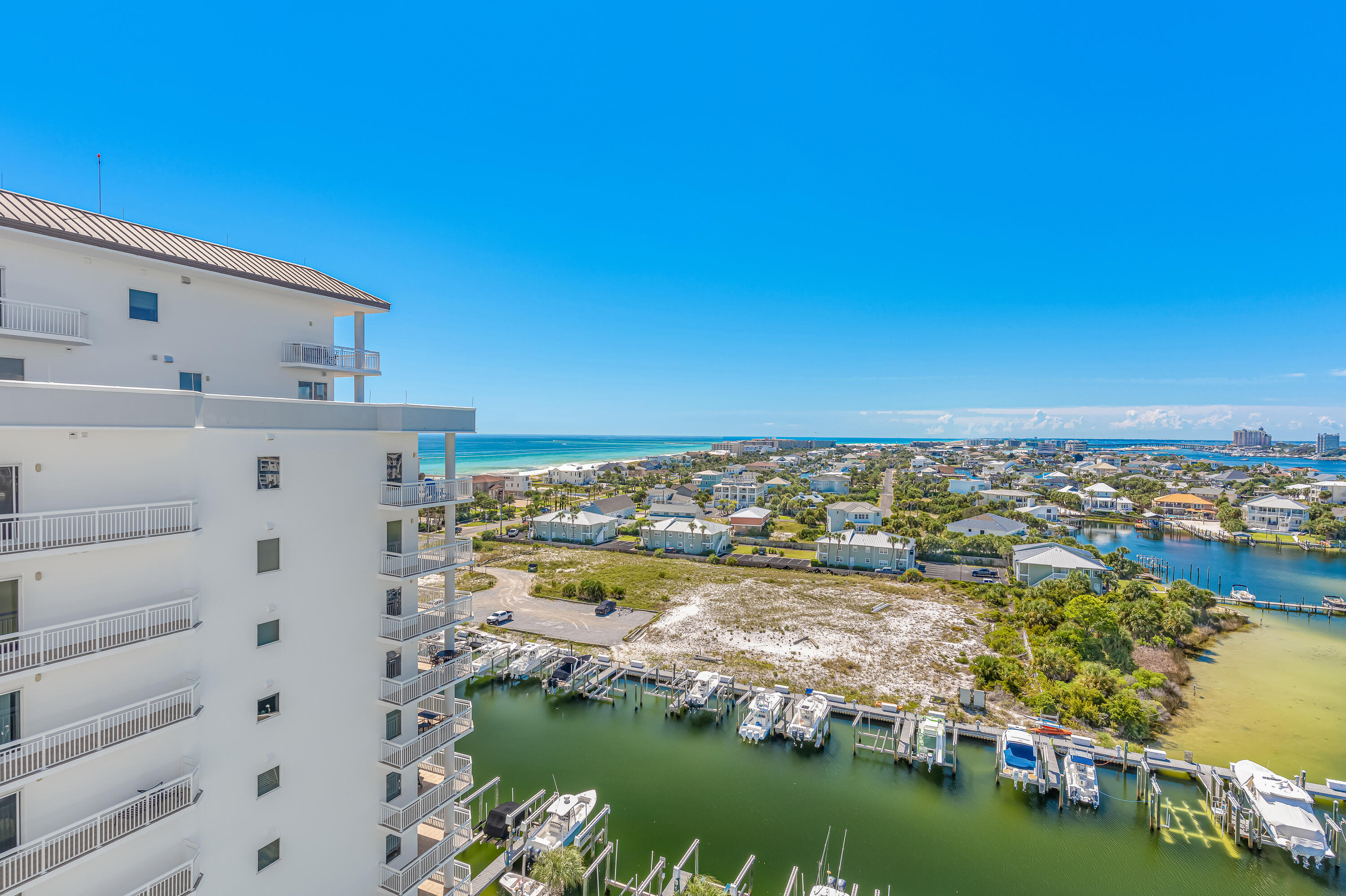 725 Gulf Shore Drive, 901A