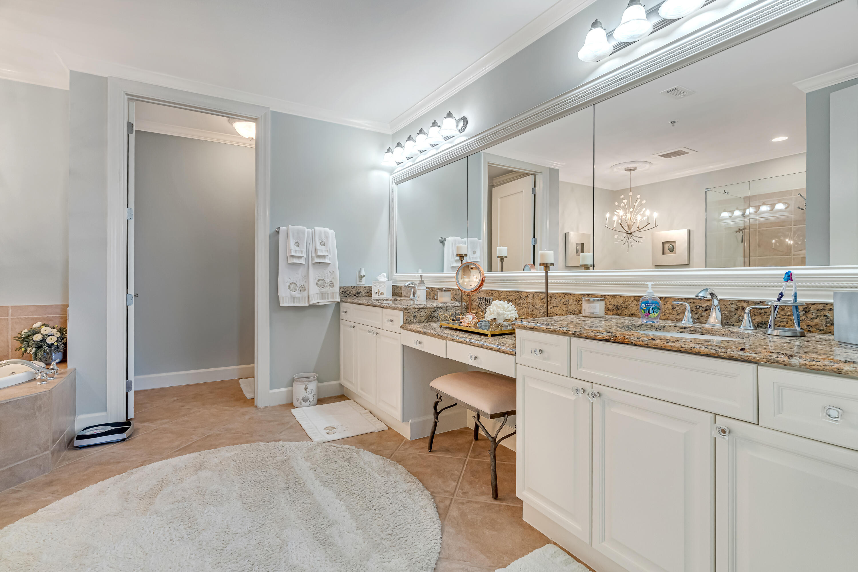 725 Gulf Shore Drive, 901A