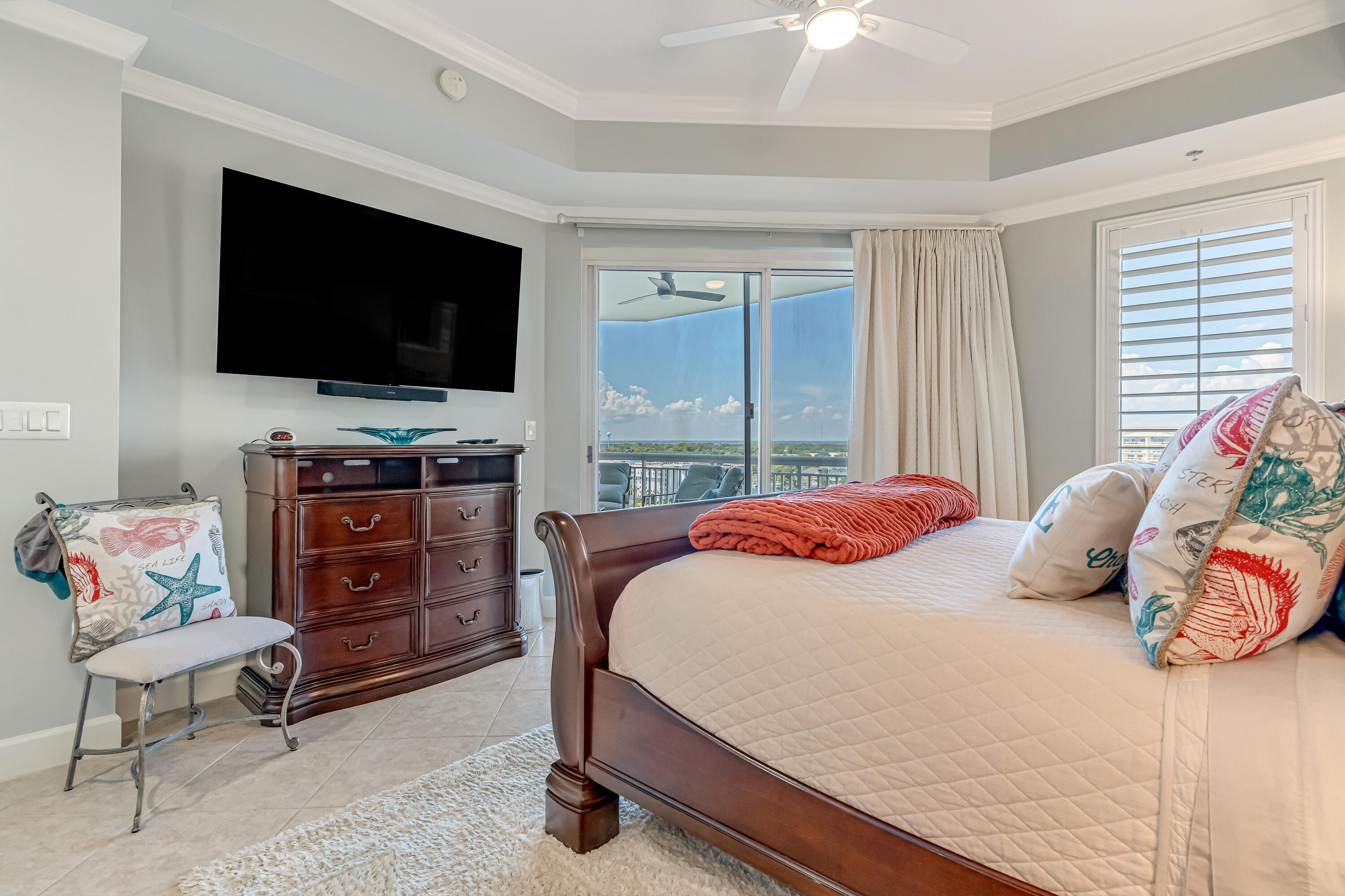 725 Gulf Shore Drive, 901A