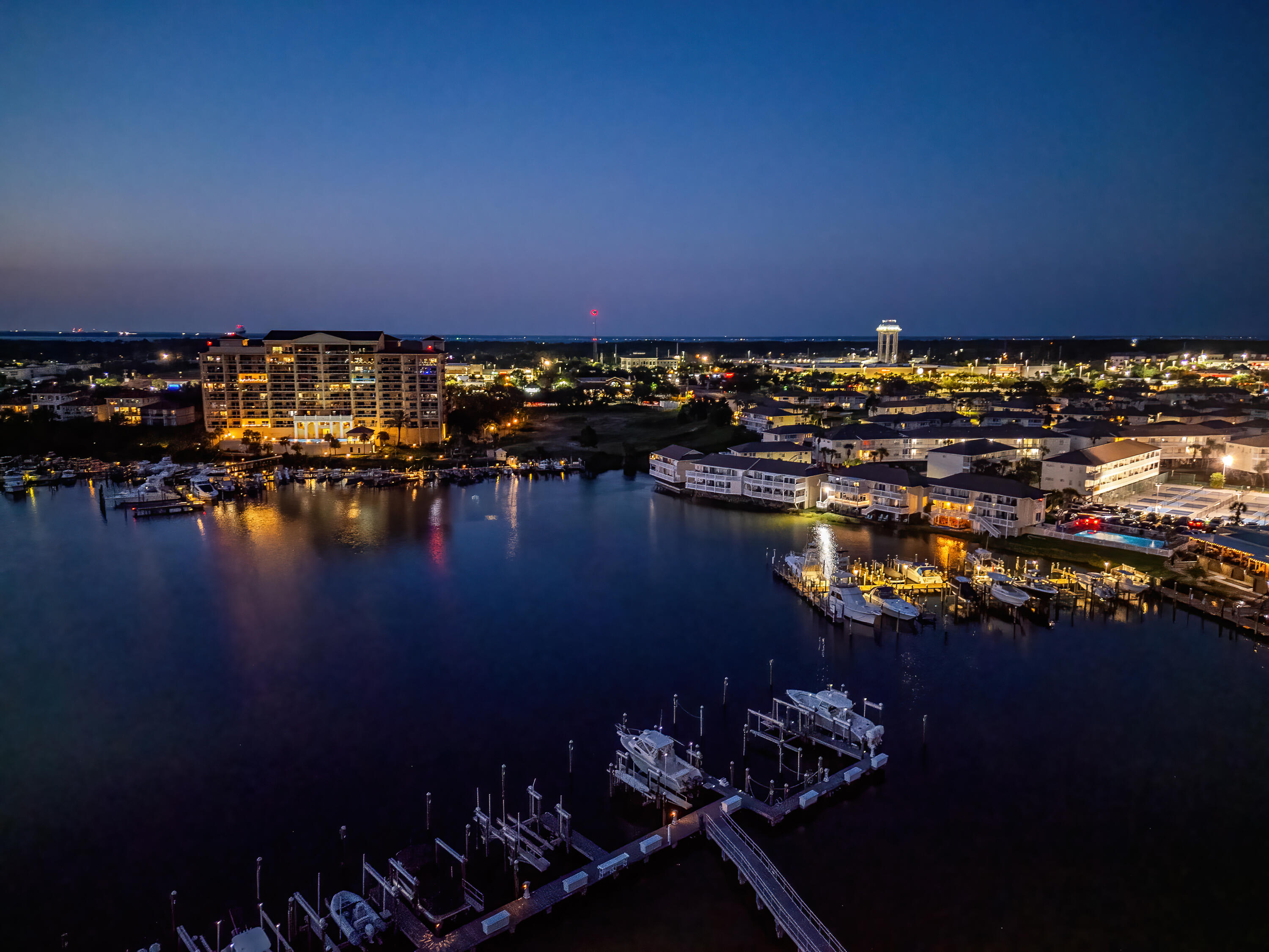 725 Gulf Shore Drive, 901A