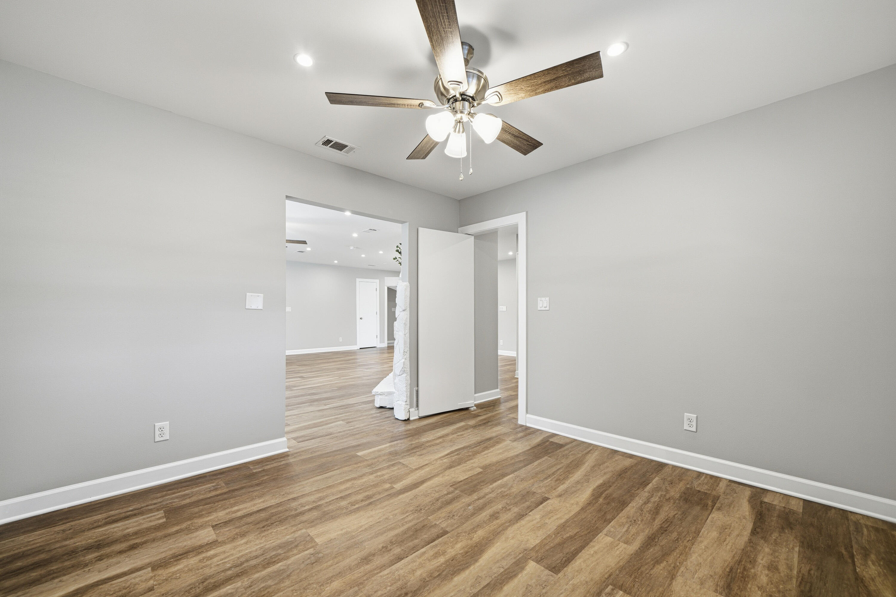 258 NW Briarwood Circle